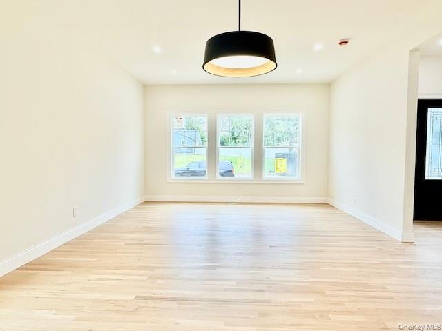 42 Chestnut Street, Coram, NY 11727