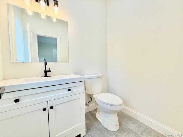 42 Chestnut Street, Coram, NY 11727