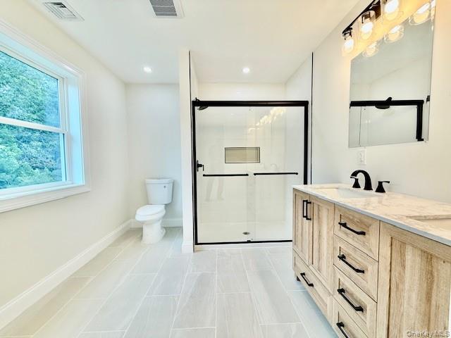 42 Chestnut Street, Coram, NY 11727