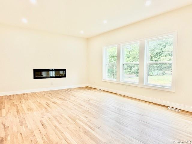 42 Chestnut Street, Coram, NY 11727