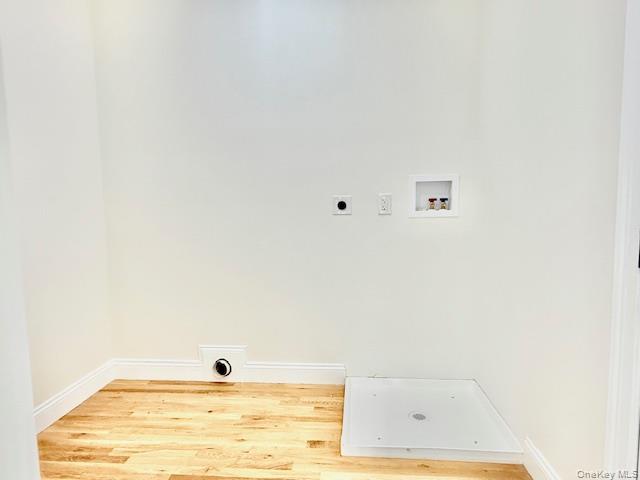 42 Chestnut Street, Coram, NY 11727