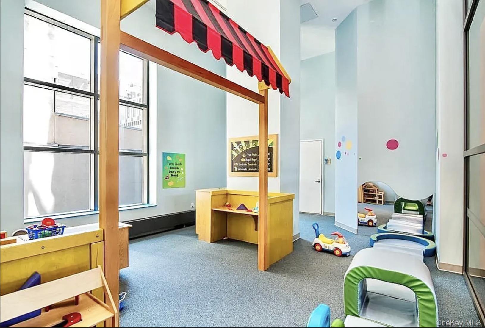 10 W End Avenue # 8D, New York (Manhattan), NY 10023