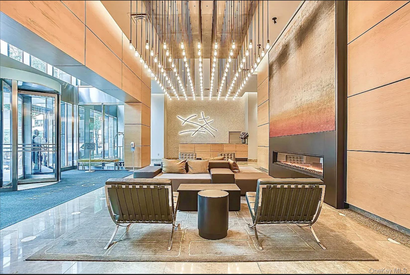 10 W End Avenue # 8D, New York (Manhattan), NY 10023