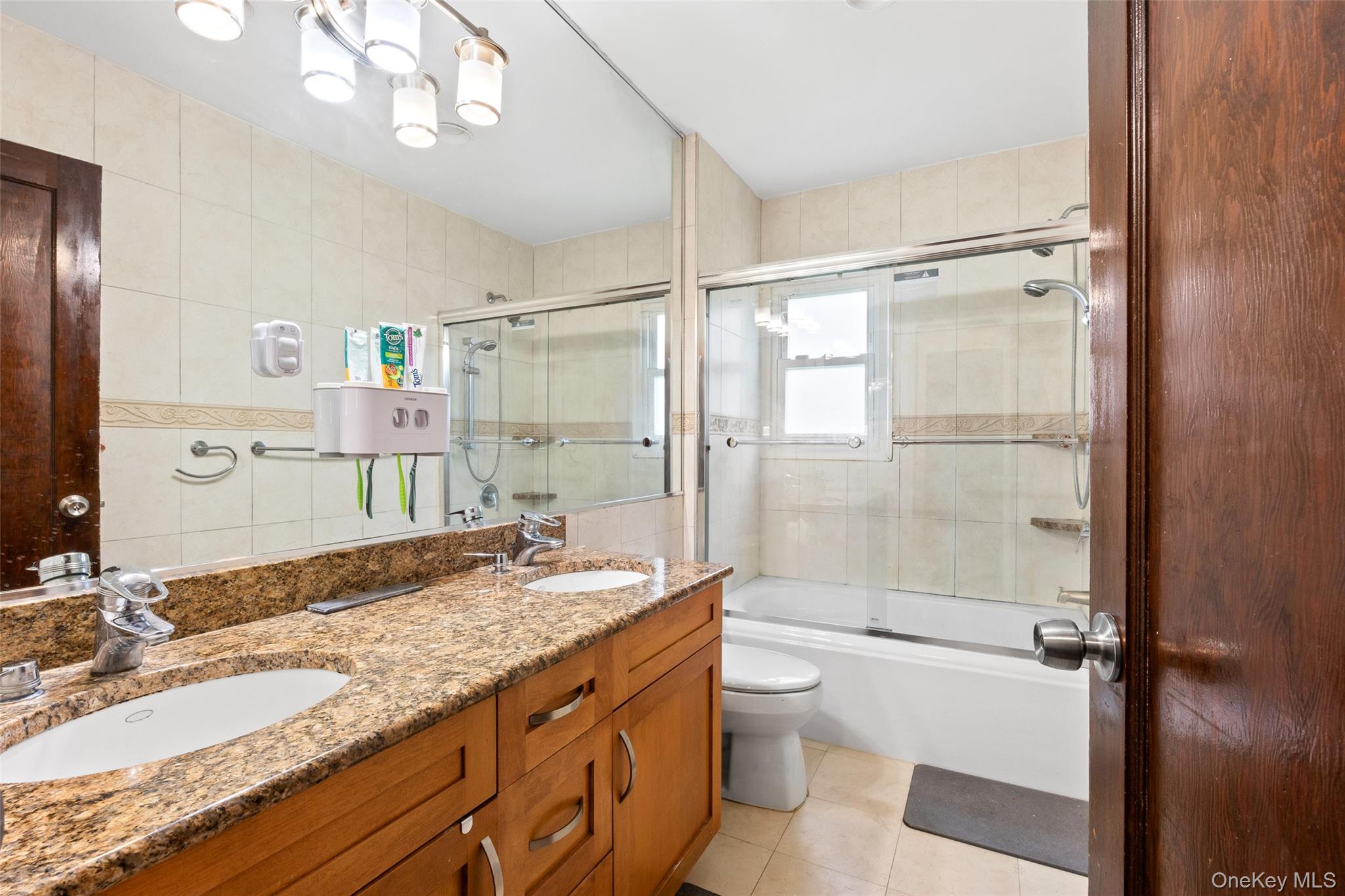 51 Stephen Avenue, New Hyde Park, NY 11040