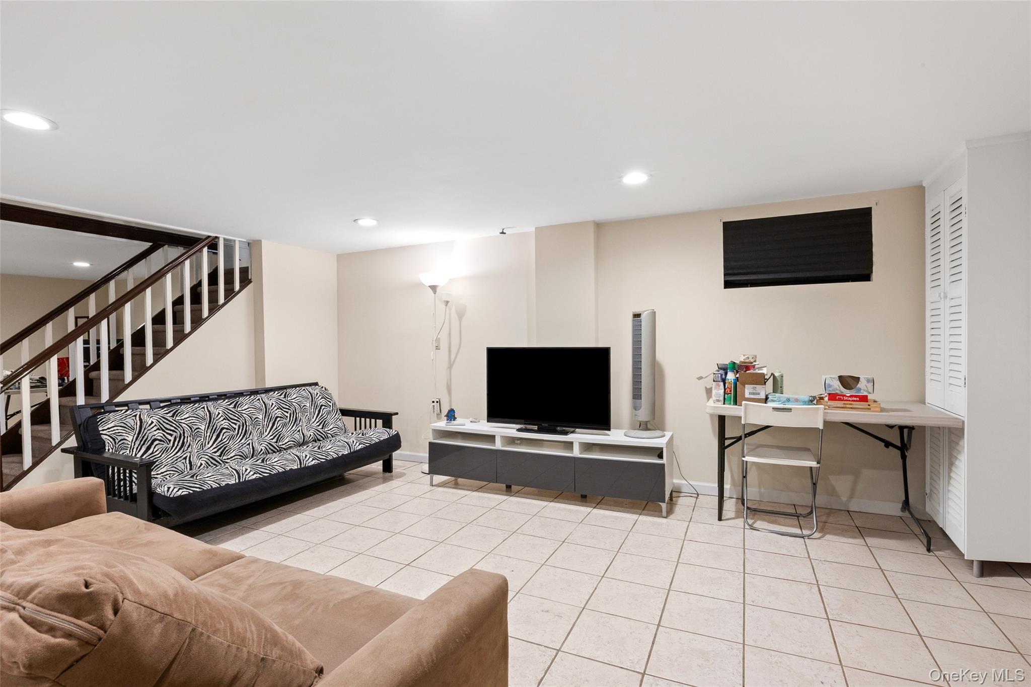 51 Stephen Avenue, New Hyde Park, NY 11040