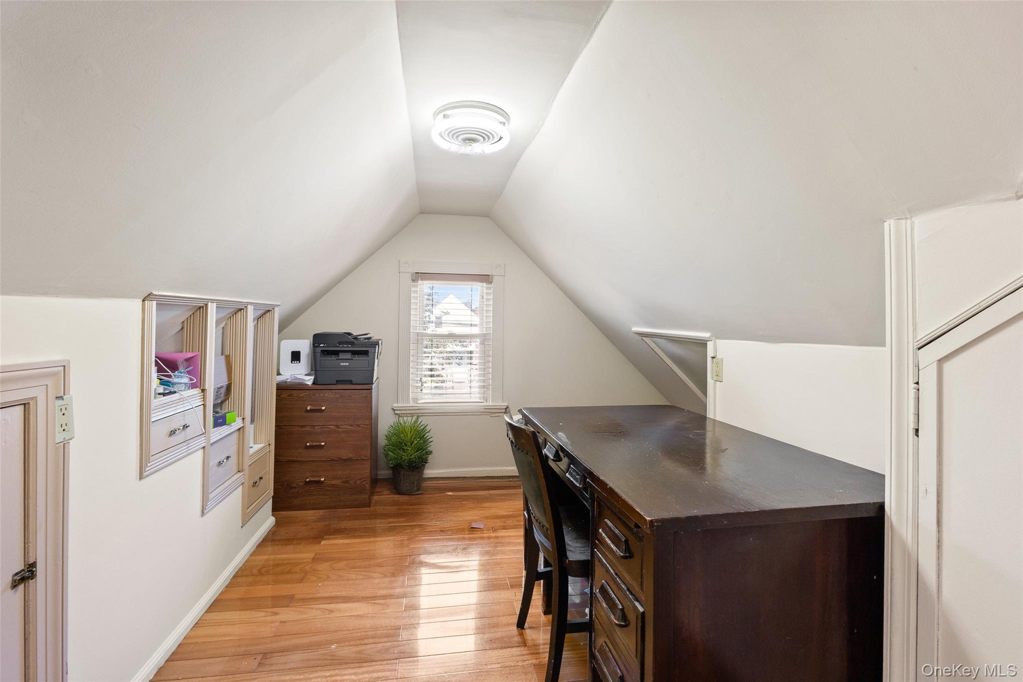 51 Stephen Avenue, New Hyde Park, NY 11040