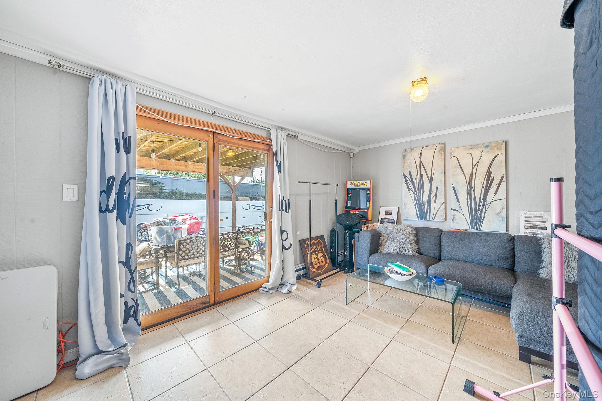 1 Ozone Place, Massapequa, NY 11758