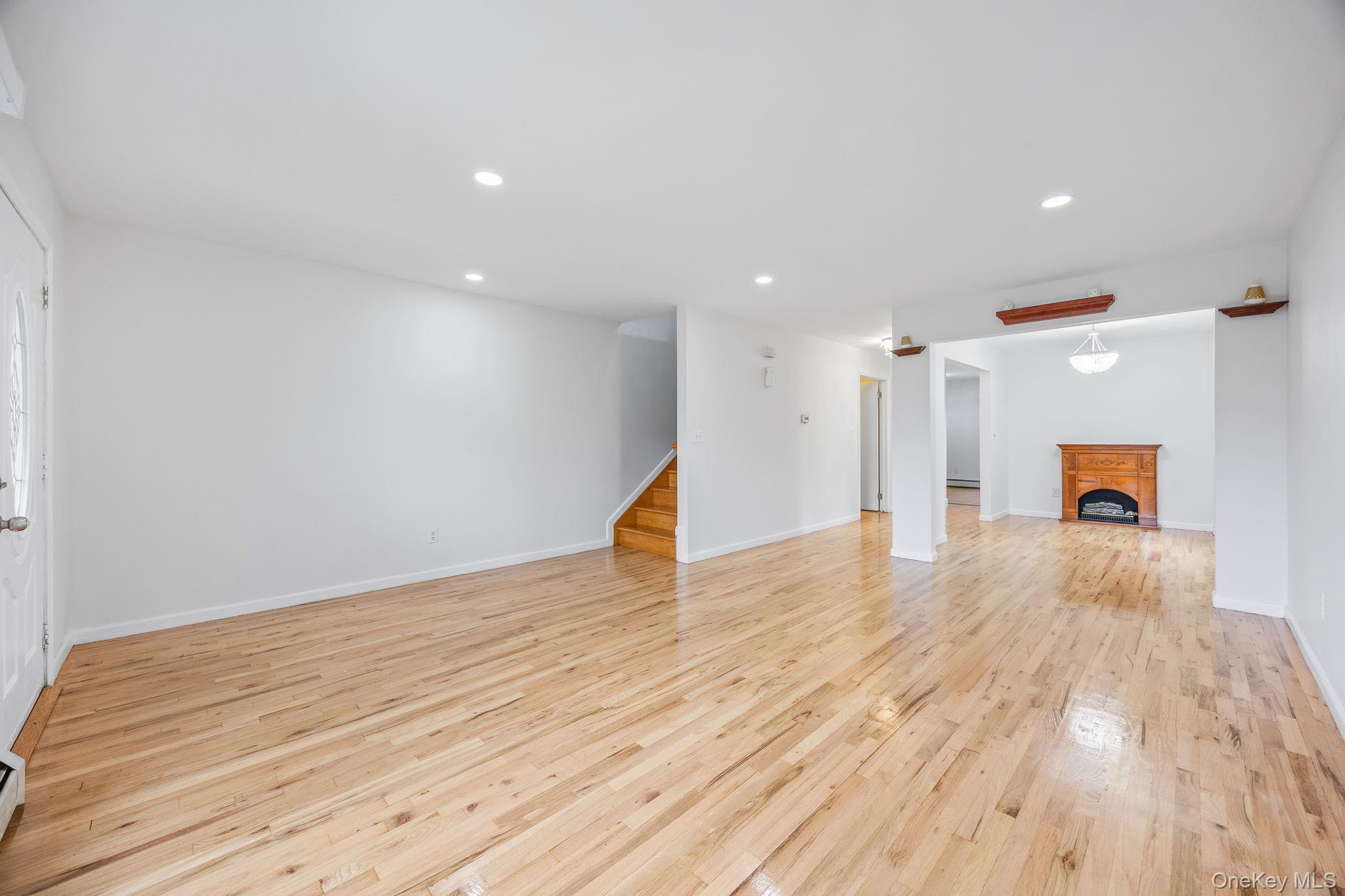 221-18 91st Road, Queens Village, NY 11428