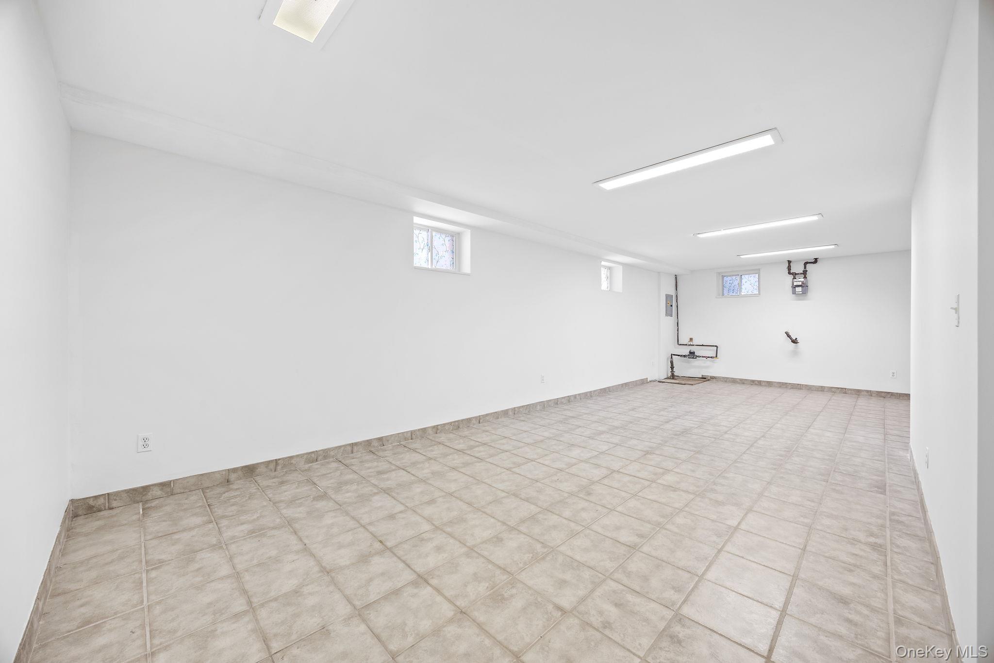 221-18 91st Road, Queens Village, NY 11428