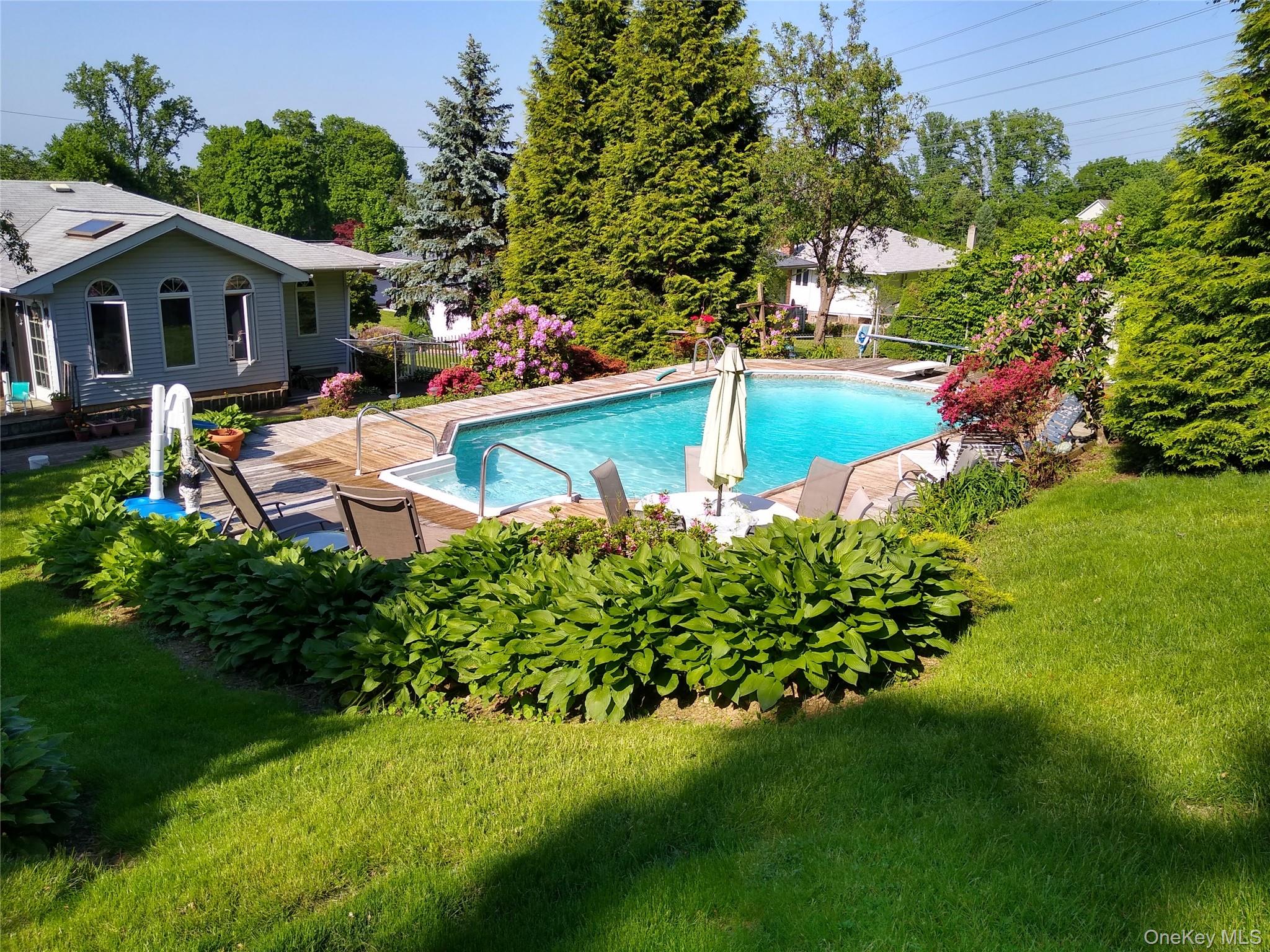 5 Hirsch Drive, Garnerville, NY 10923