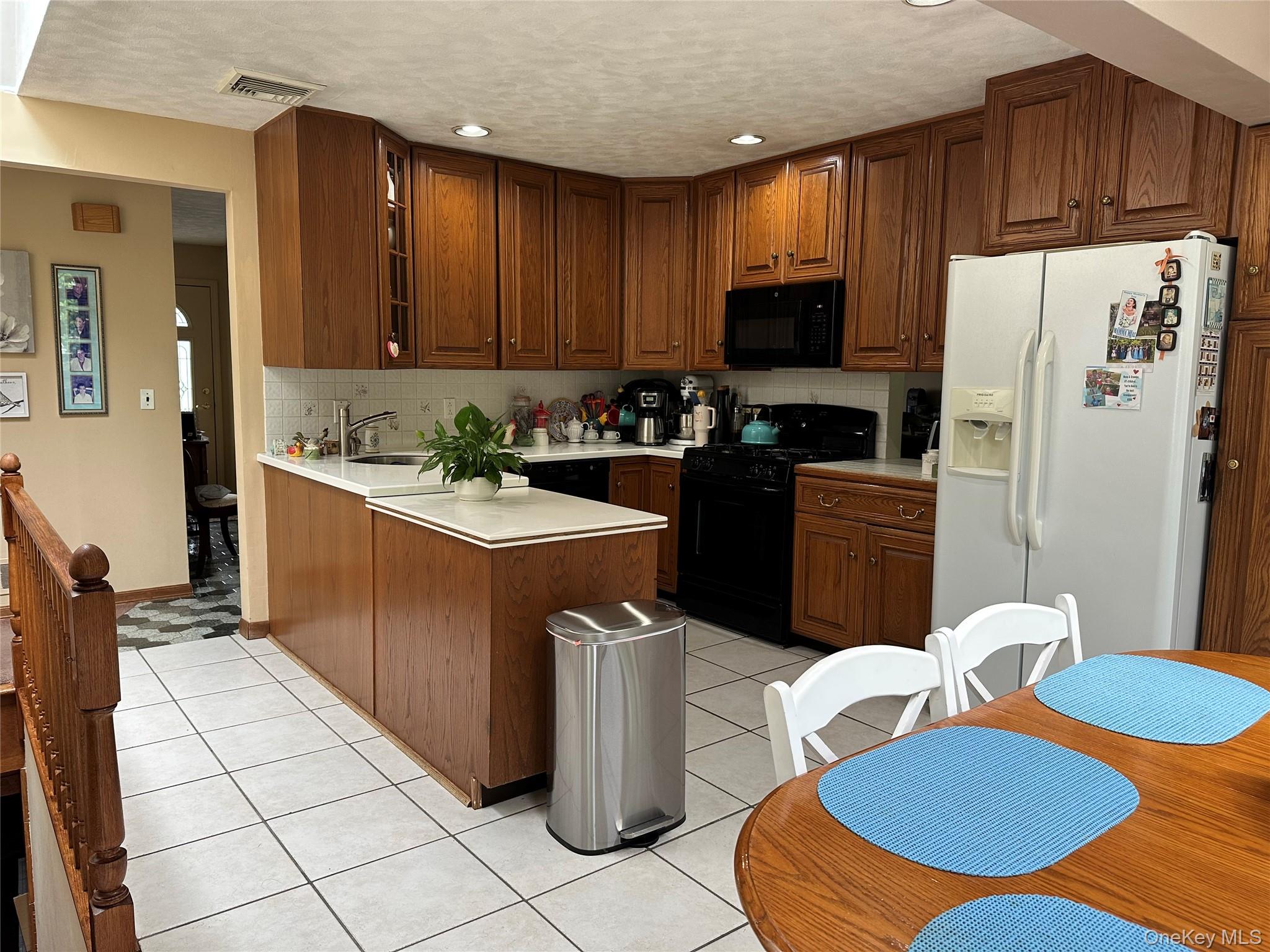 5 Hirsch Drive, Garnerville, NY 10923