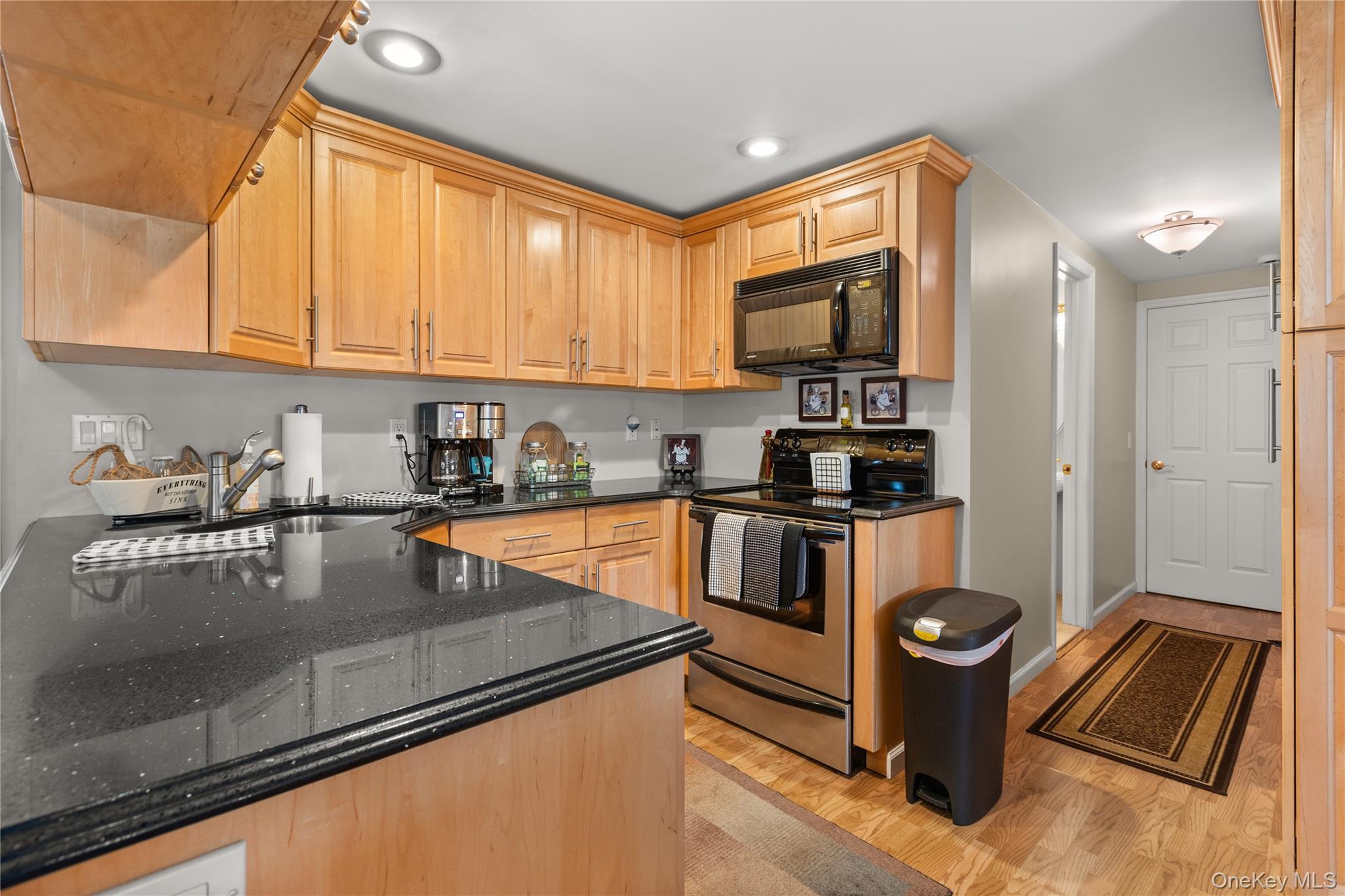 43 Tracy Lane, East Islip, NY 11730