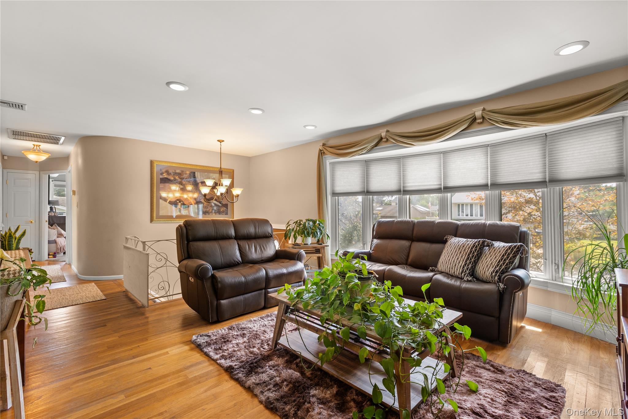 43 Tracy Lane, East Islip, NY 11730