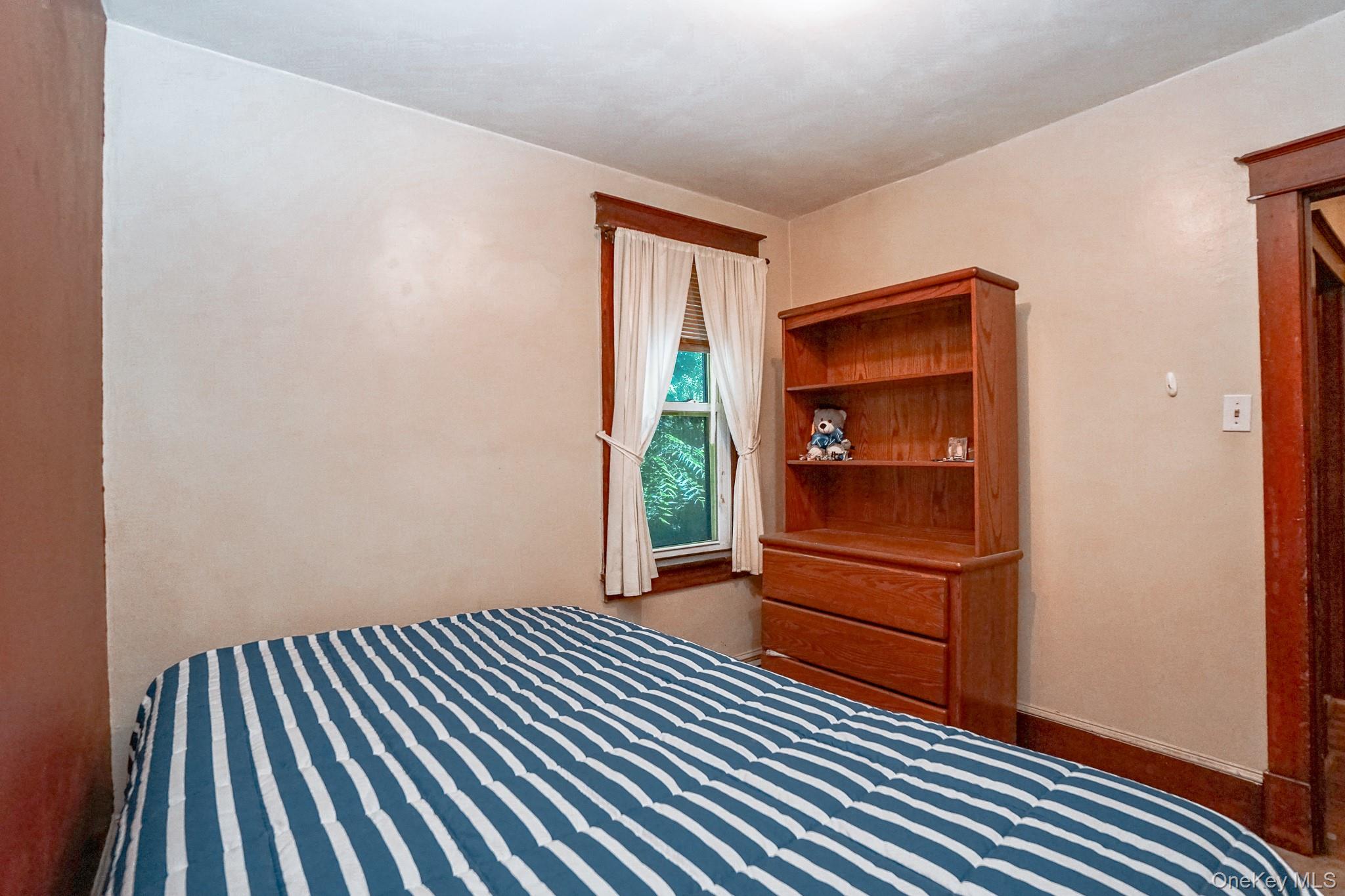 44 Cedar Avenue, New Windsor, NY 12553