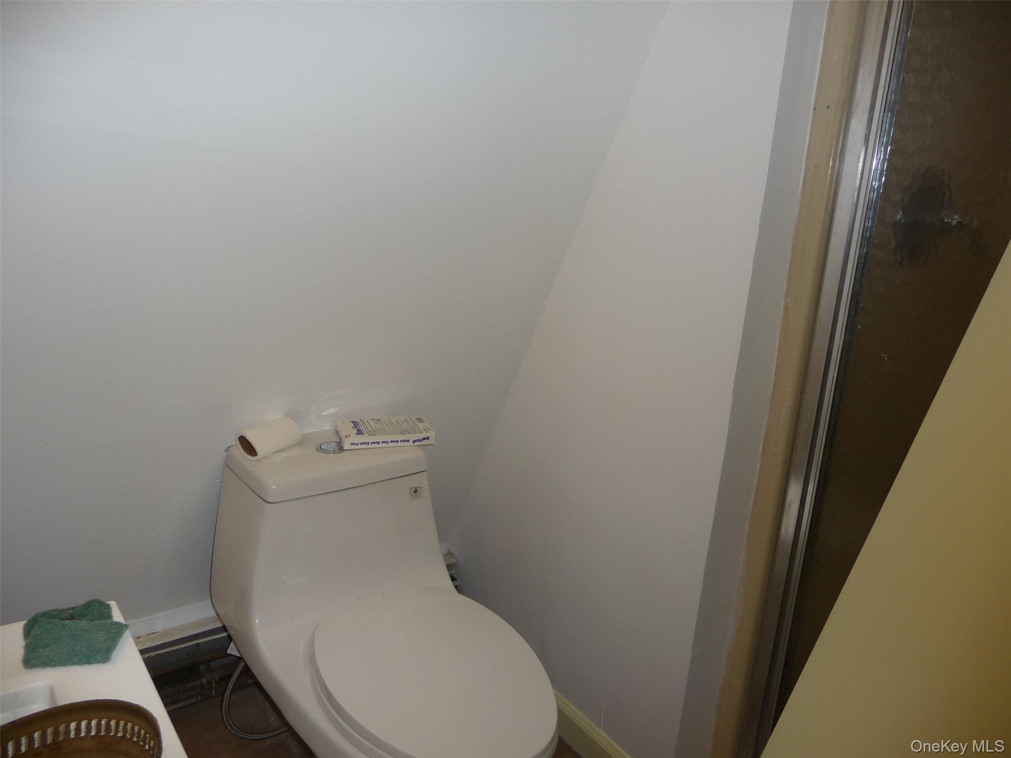 67 Hulse Avenue, Middletown, NY 10940