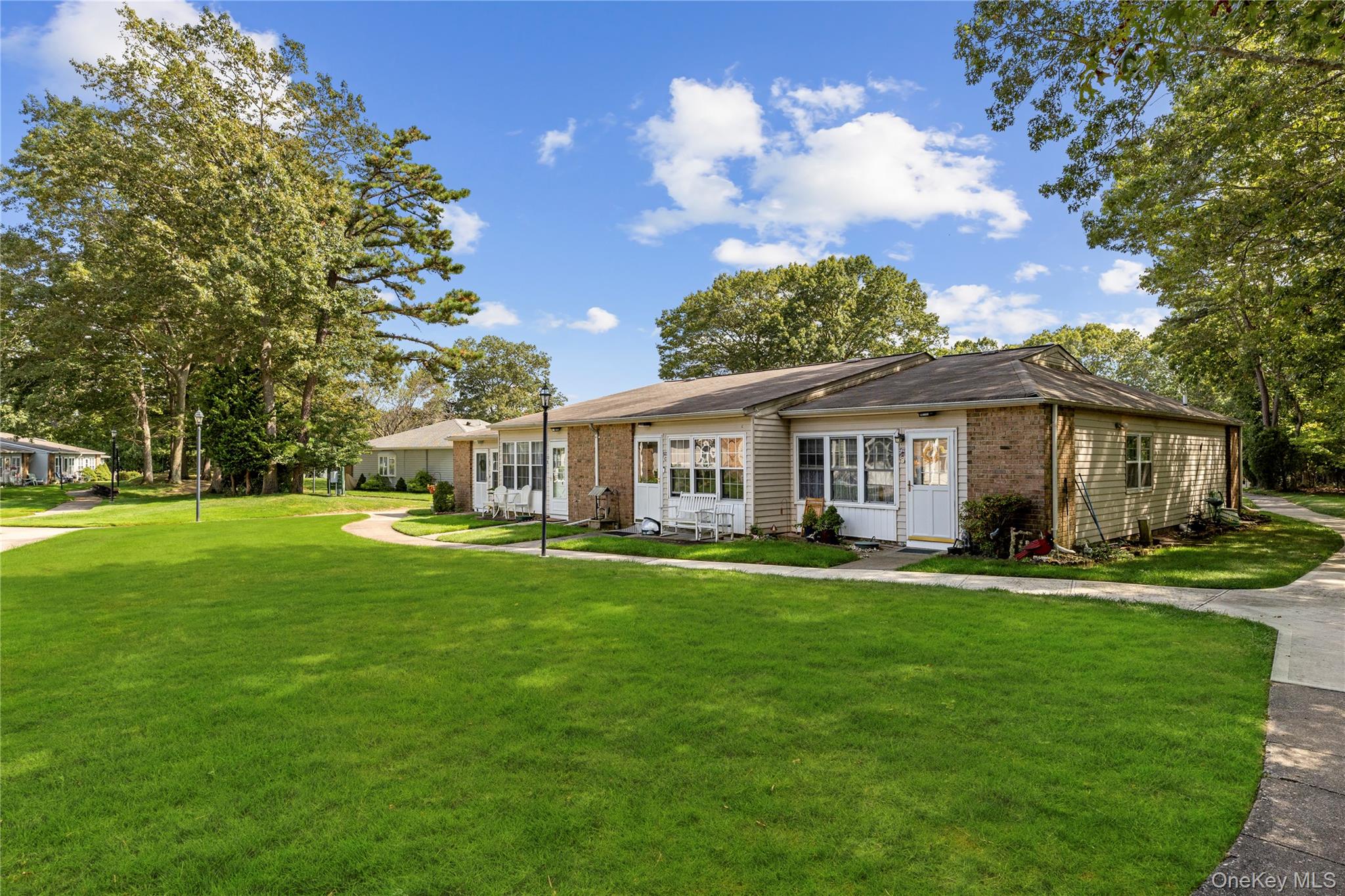 423 Woodbridge Drive # B, Ridge, NY 11961