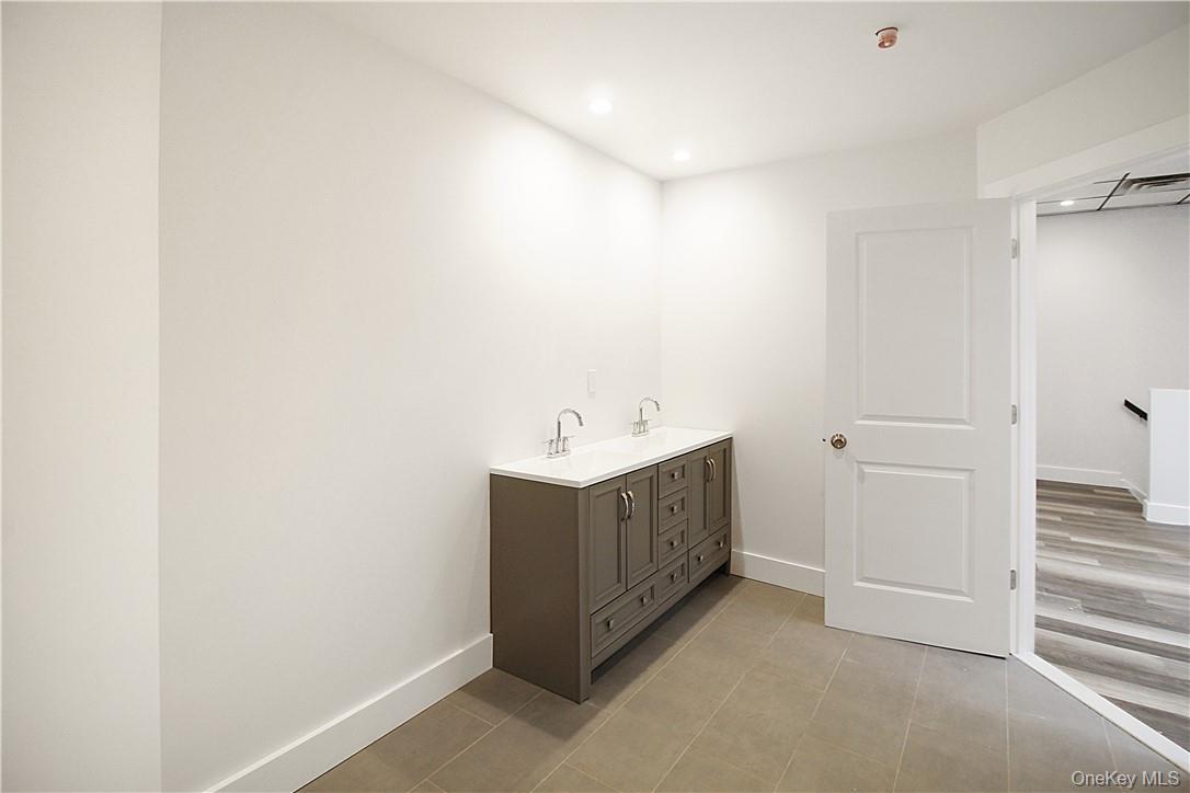 939 Central Avenue # 3, Peekskill, NY 10566