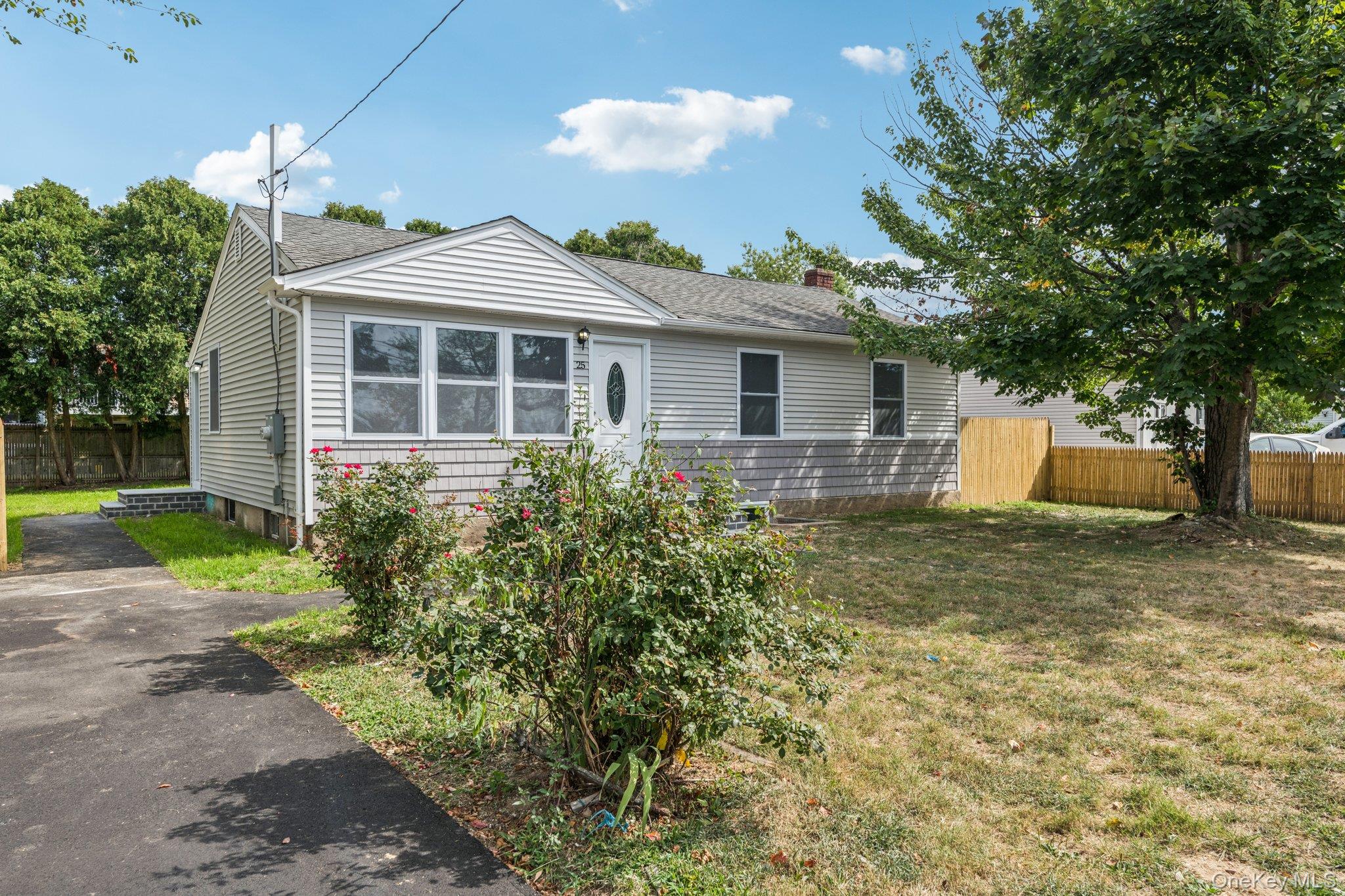 25 Candlewood Road, Bay Shore, NY 11706