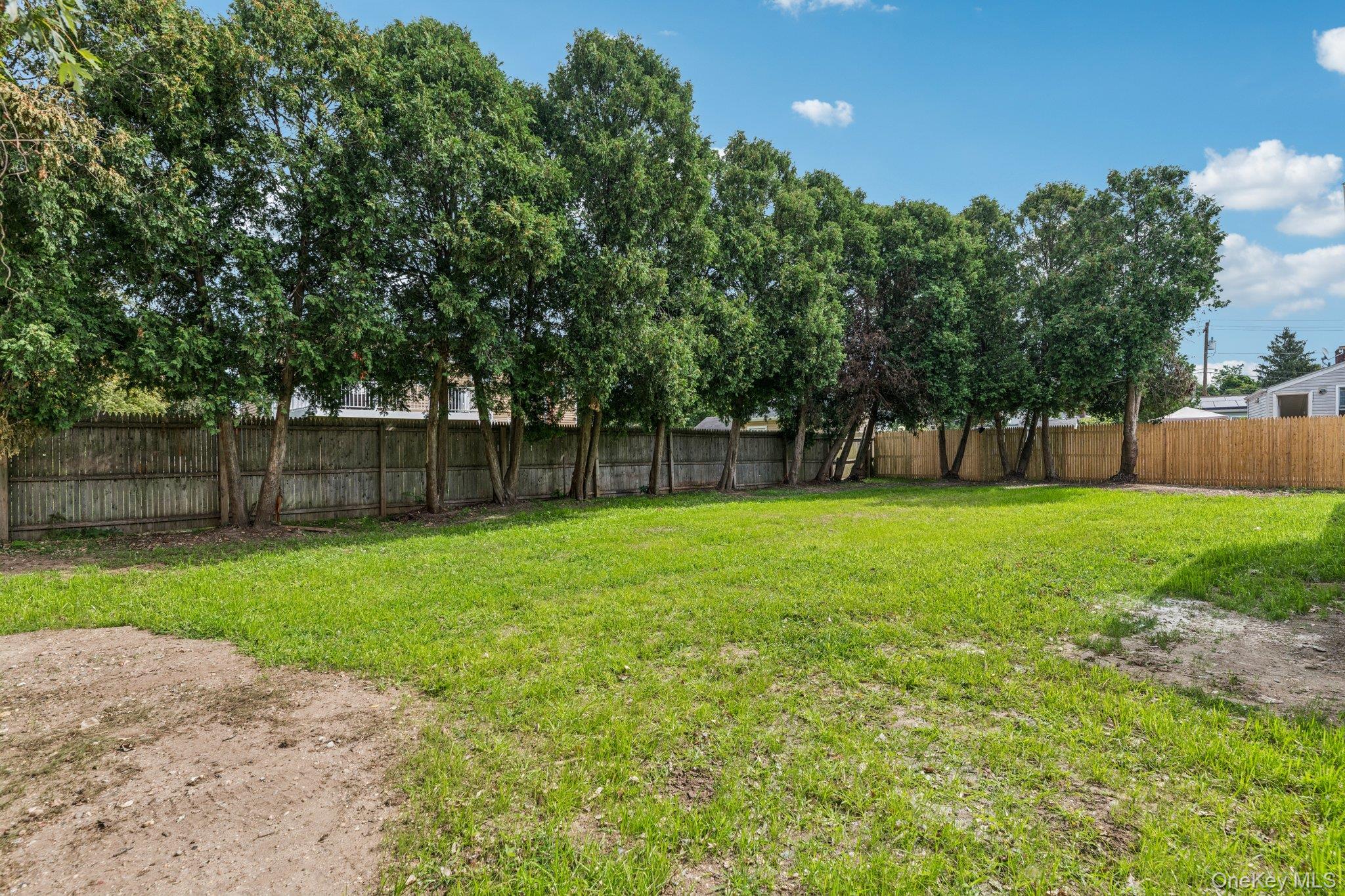 25 Candlewood Road, Bay Shore, NY 11706