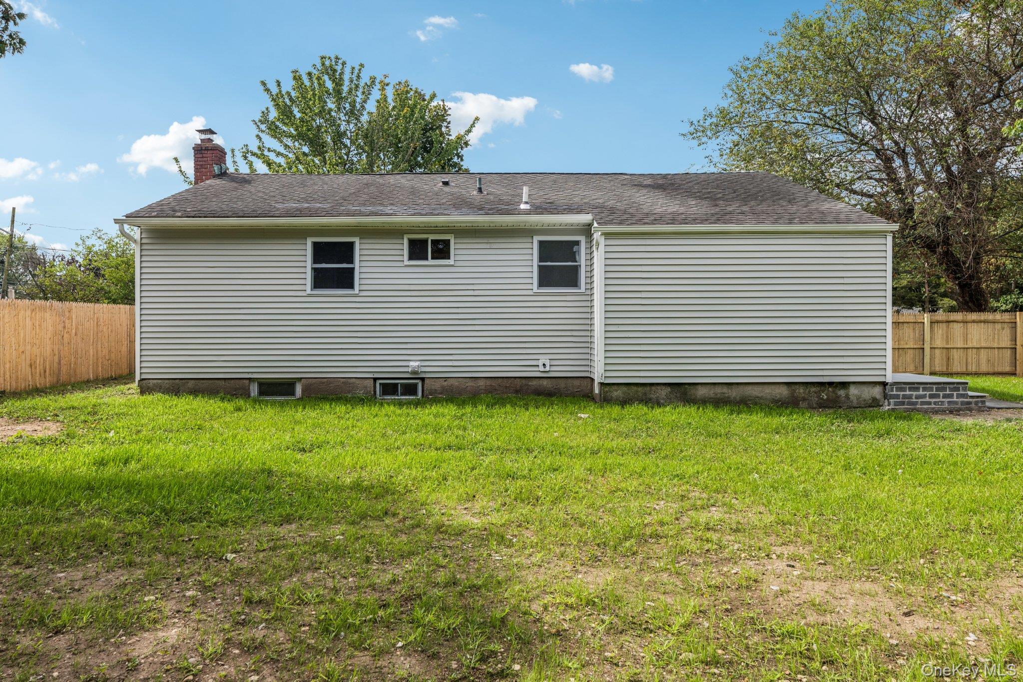 25 Candlewood Road, Bay Shore, NY 11706