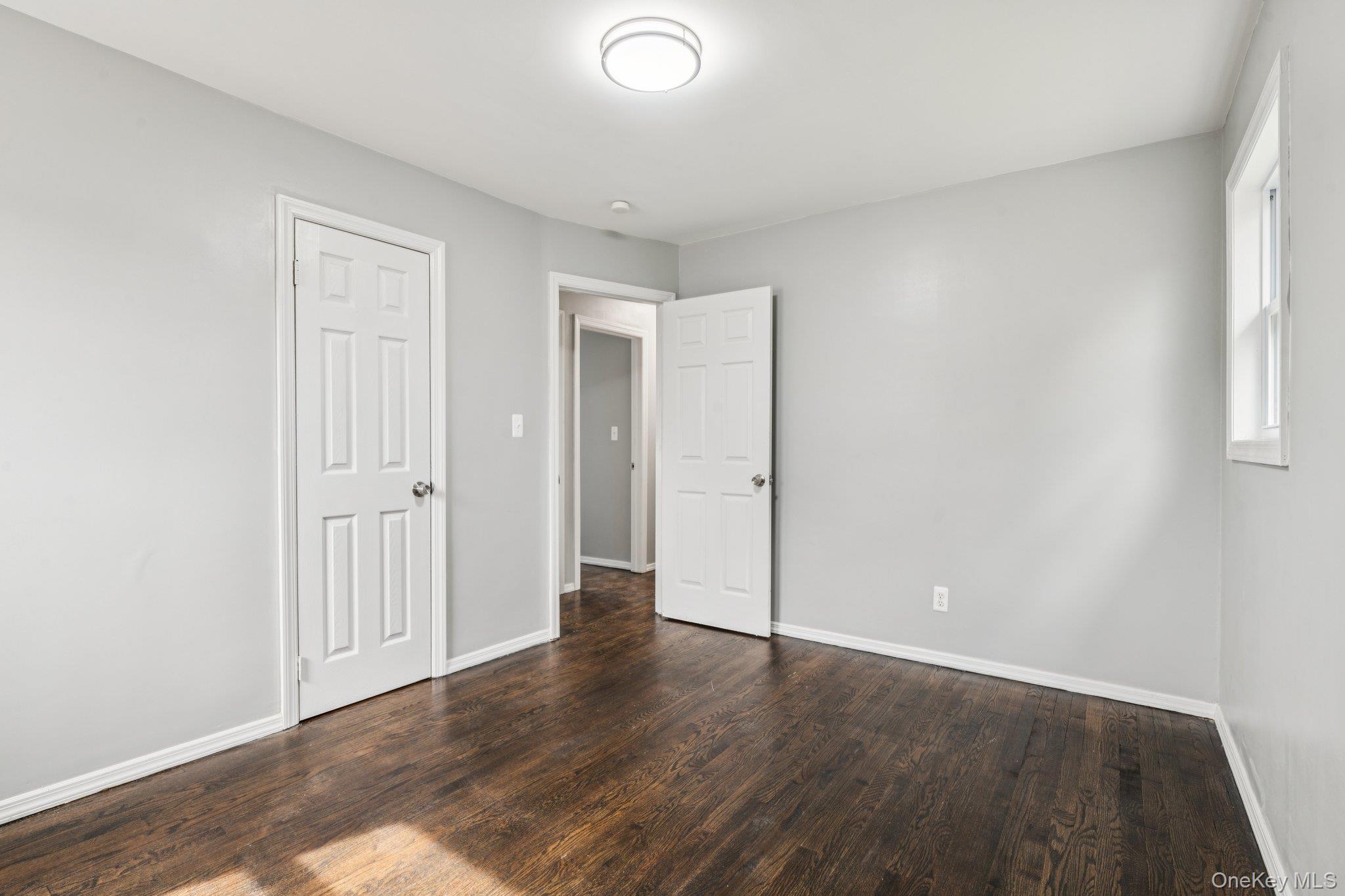 25 Candlewood Road, Bay Shore, NY 11706