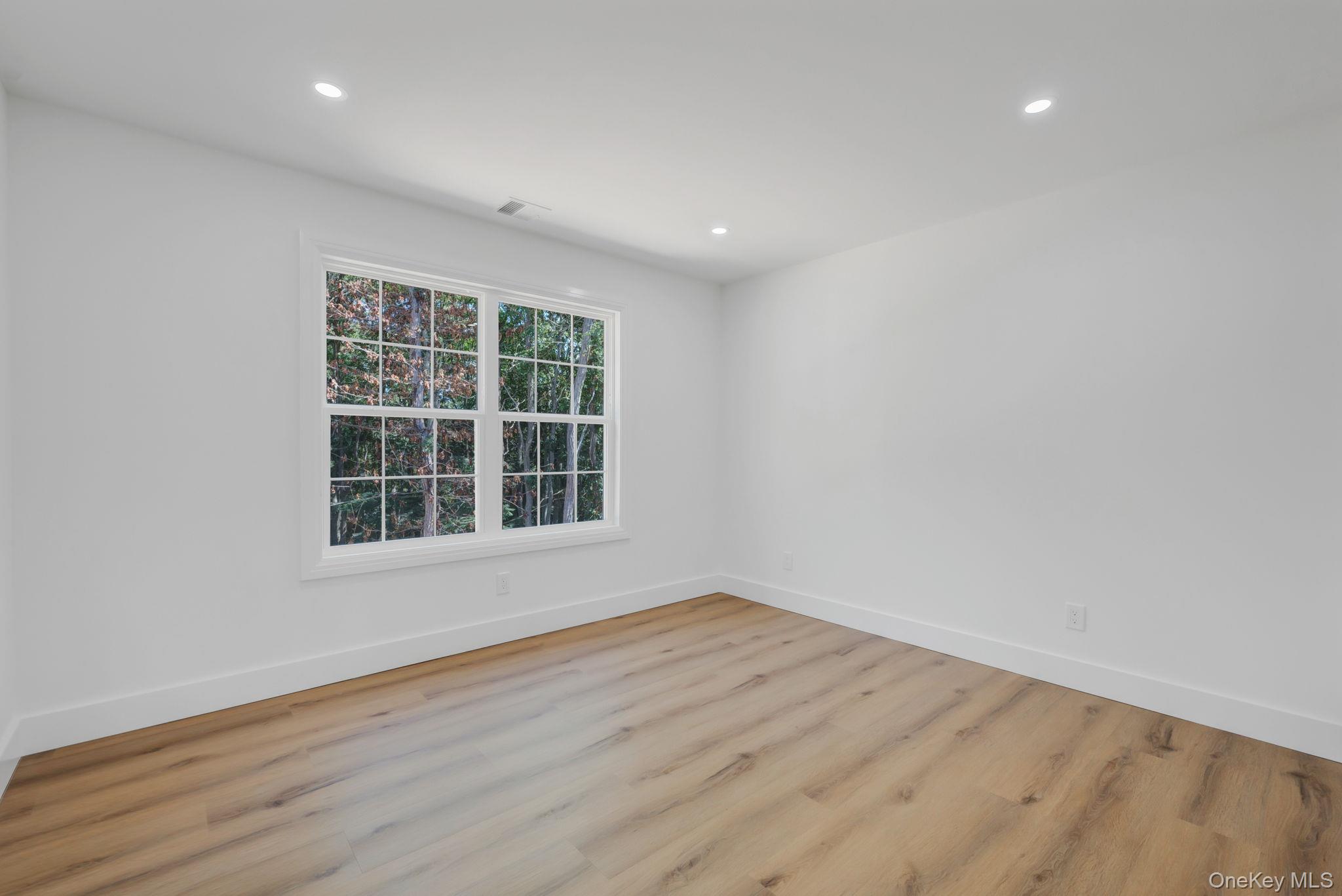 39 Lakeview Drive, Middle Island, NY 11953