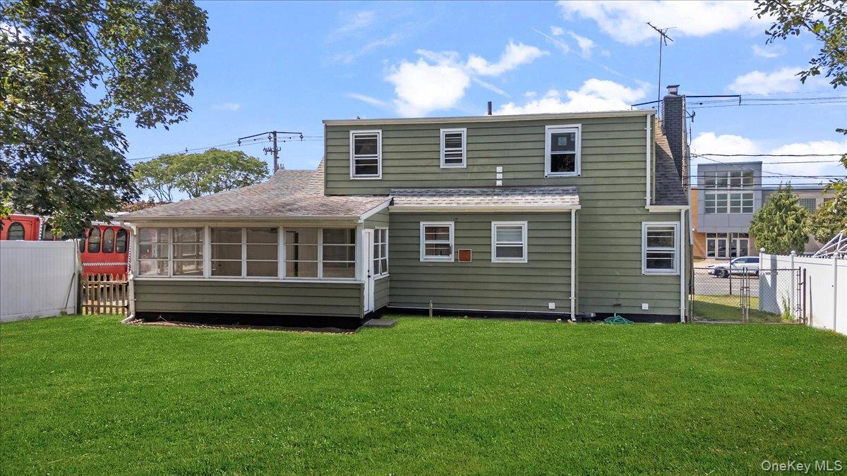 55 S Brookside Avenue, Freeport, NY 11520