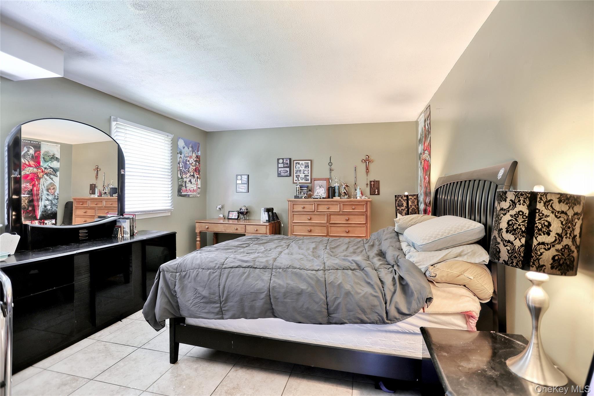 40 Eastbourne Drive, Chestnut Ridge, NY 10977