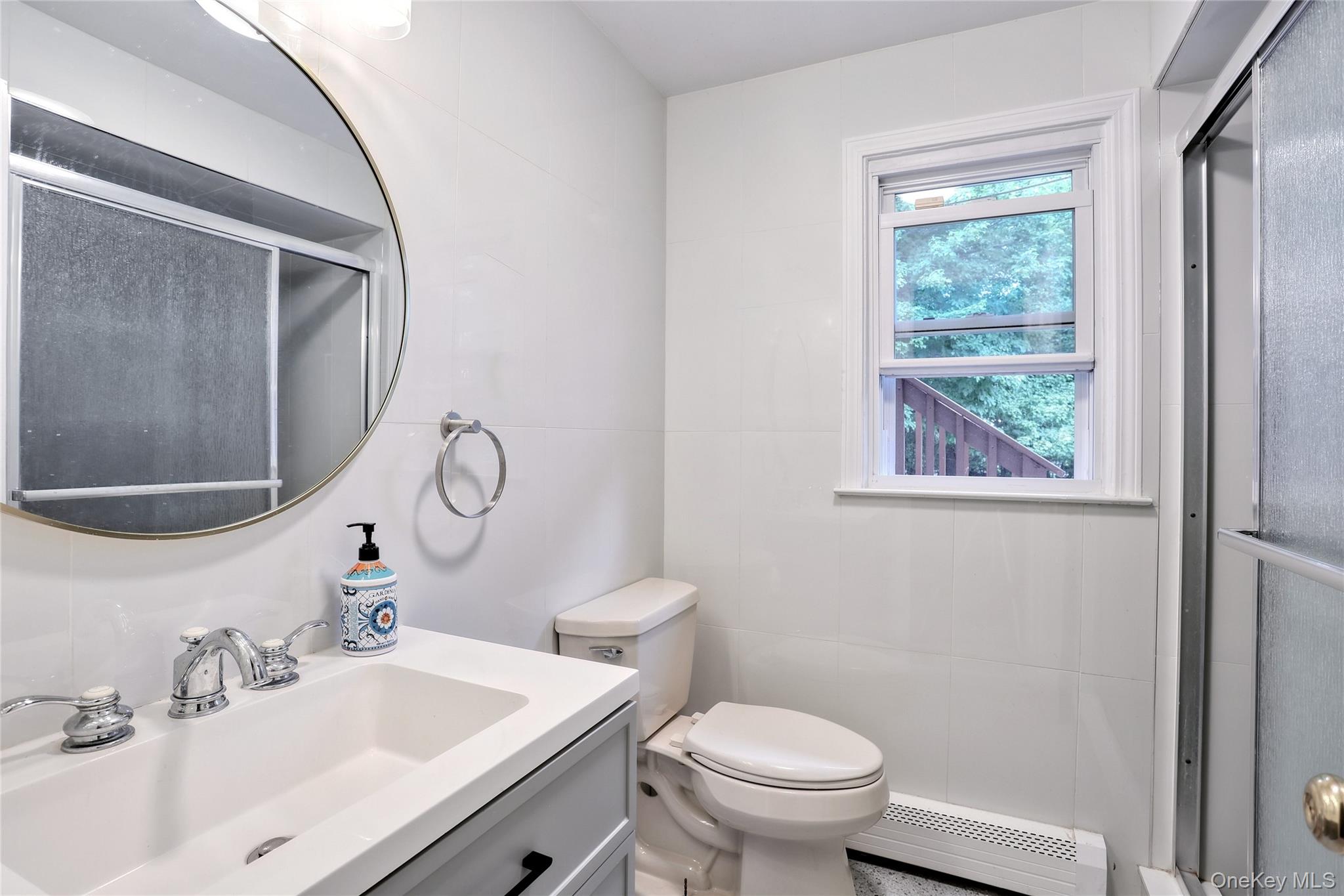 40 Eastbourne Drive, Chestnut Ridge, NY 10977