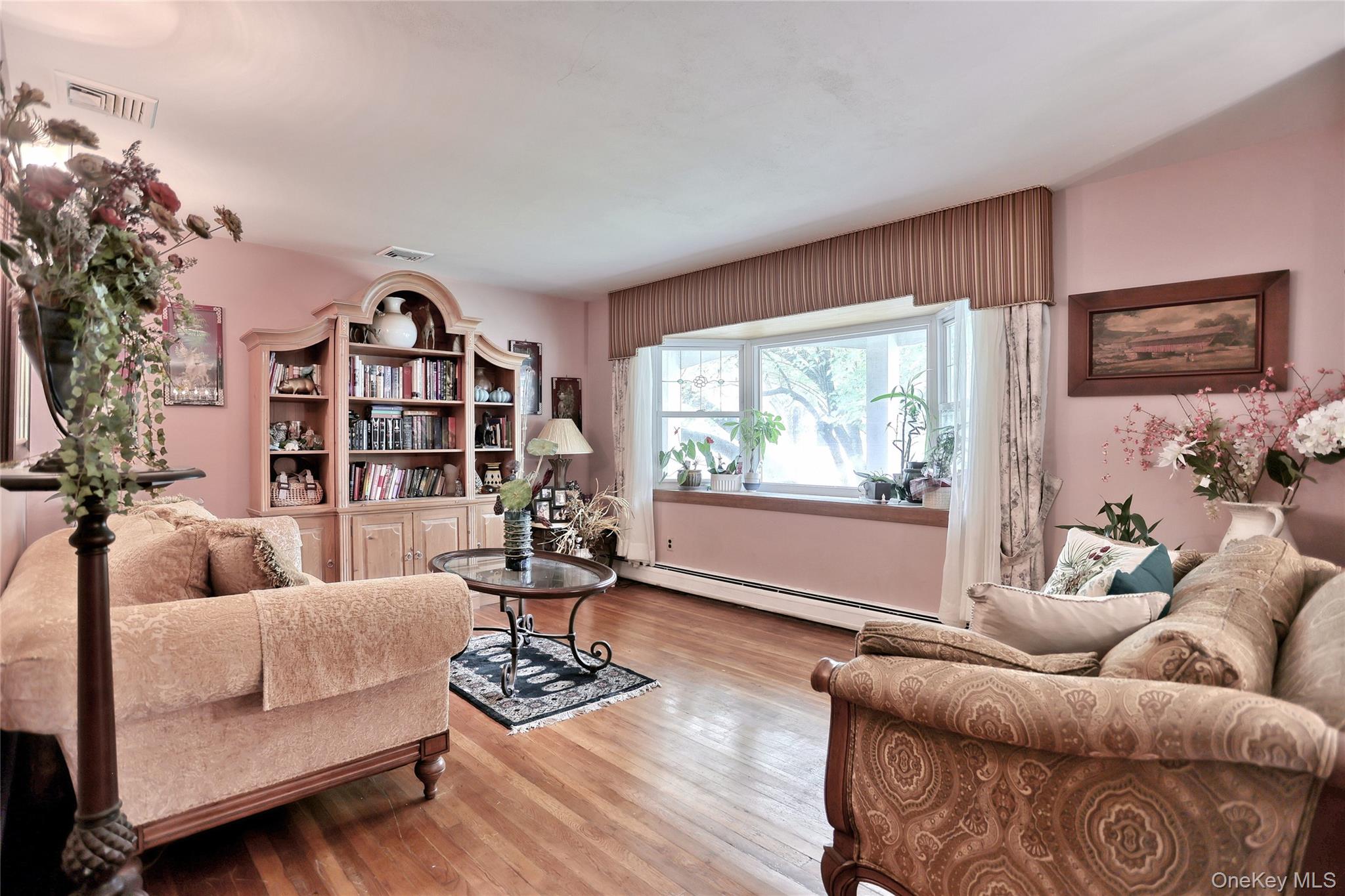 40 Eastbourne Drive, Chestnut Ridge, NY 10977