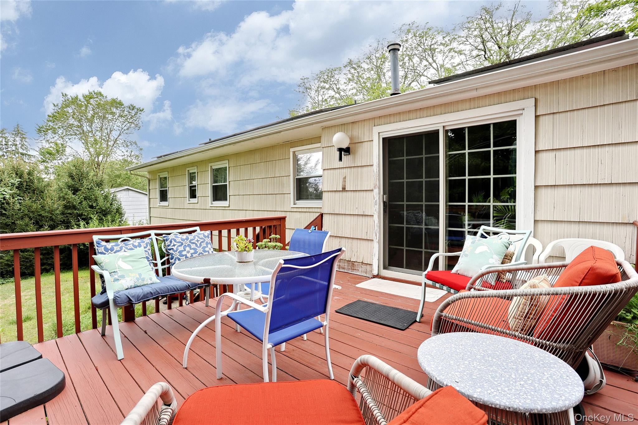 40 Eastbourne Drive, Chestnut Ridge, NY 10977