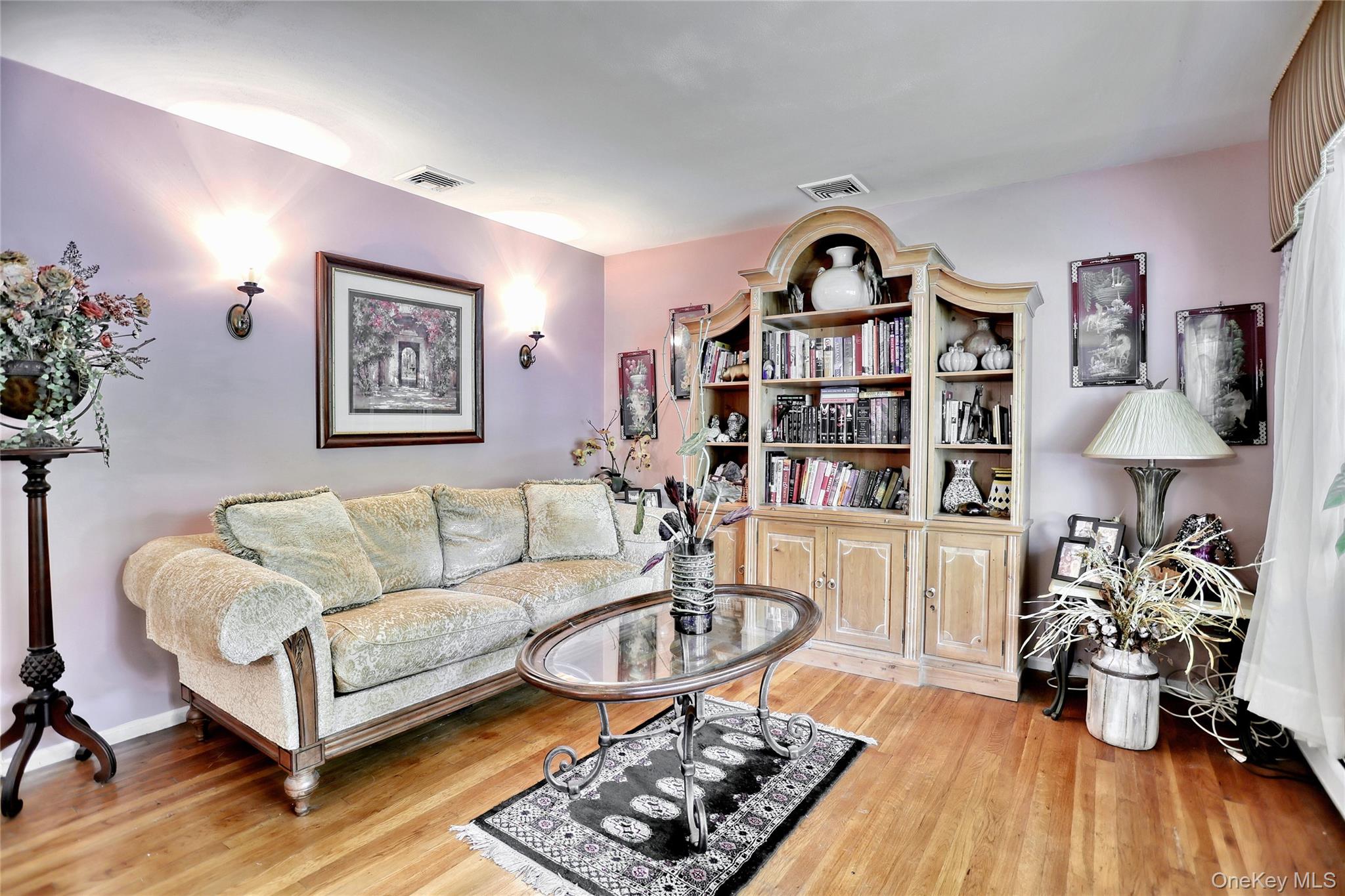 40 Eastbourne Drive, Chestnut Ridge, NY 10977