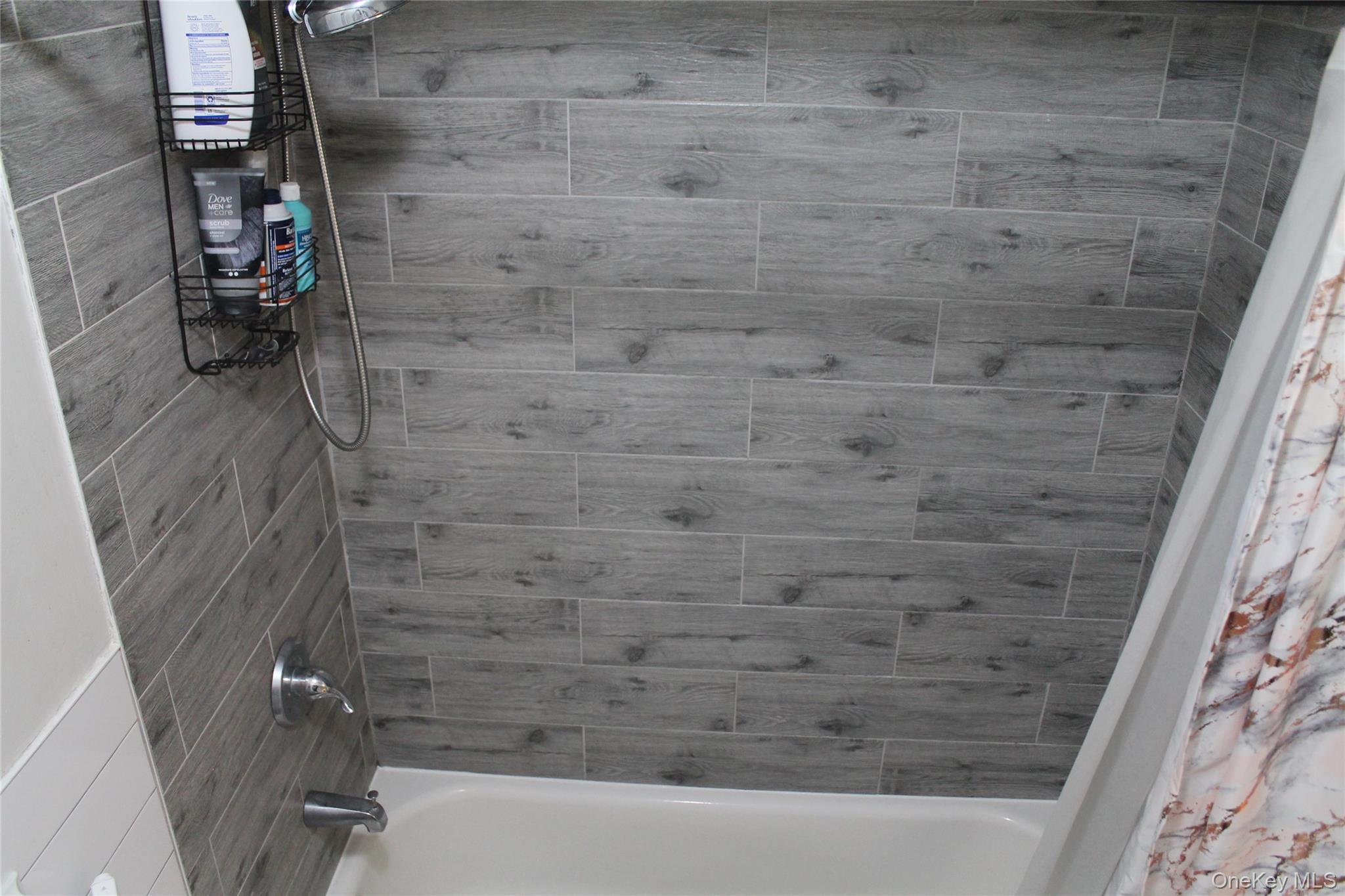 2401 Cherry Hill Drive # 2401, Poughkeepsie, NY 12603