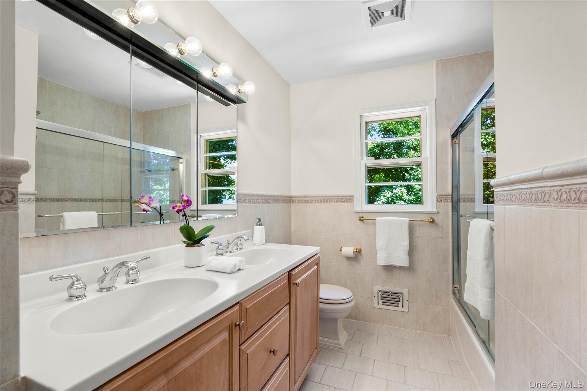 10 Jason Lane, Mamaroneck, NY 10543