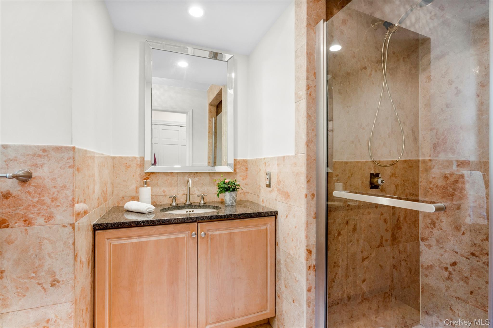 10 Jason Lane, Mamaroneck, NY 10543