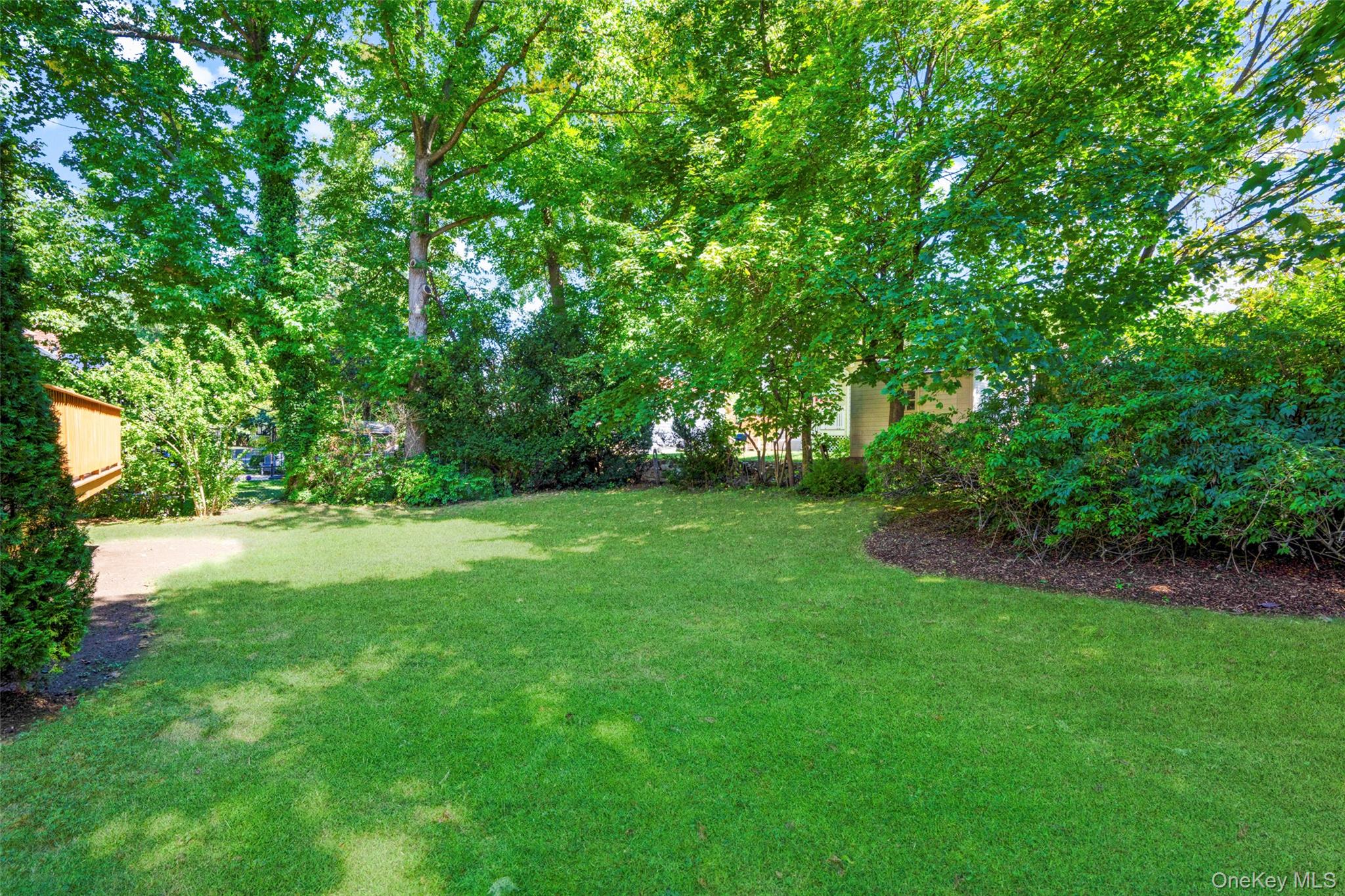 10 Jason Lane, Mamaroneck, NY 10543