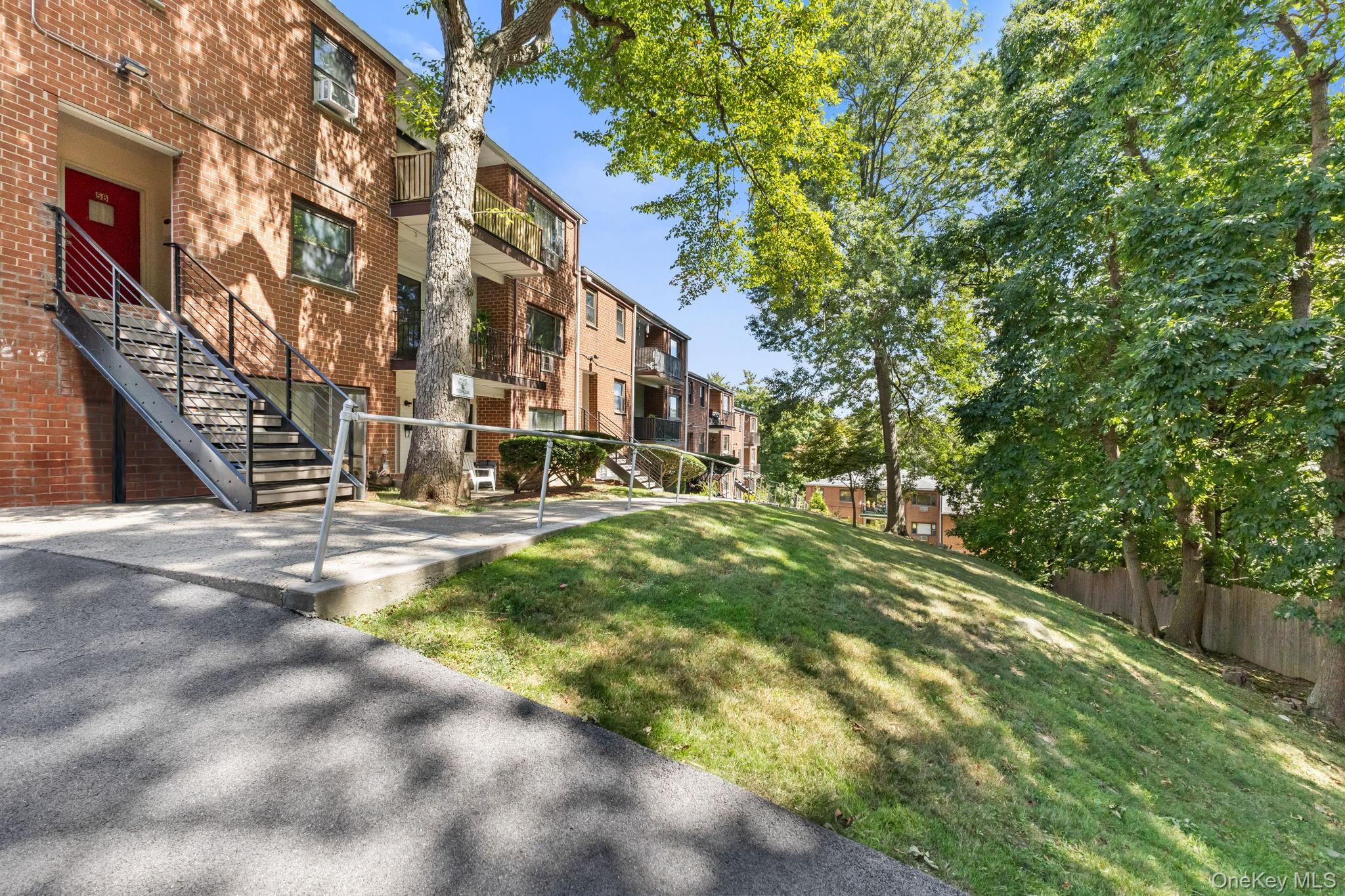 26 Fieldstone Drive # 5B, Hartsdale, NY 10530