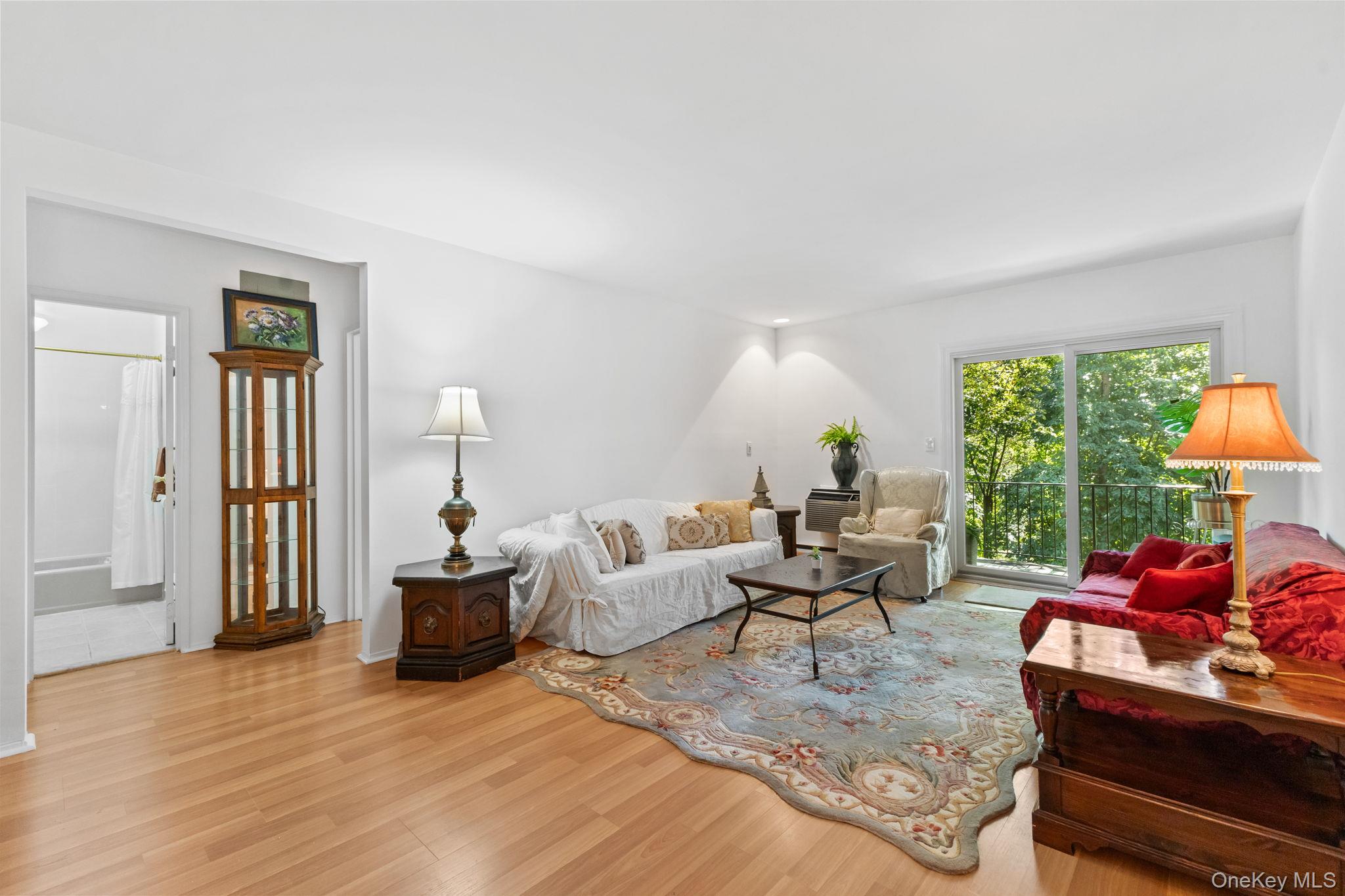 26 Fieldstone Drive # 5B, Hartsdale, NY 10530