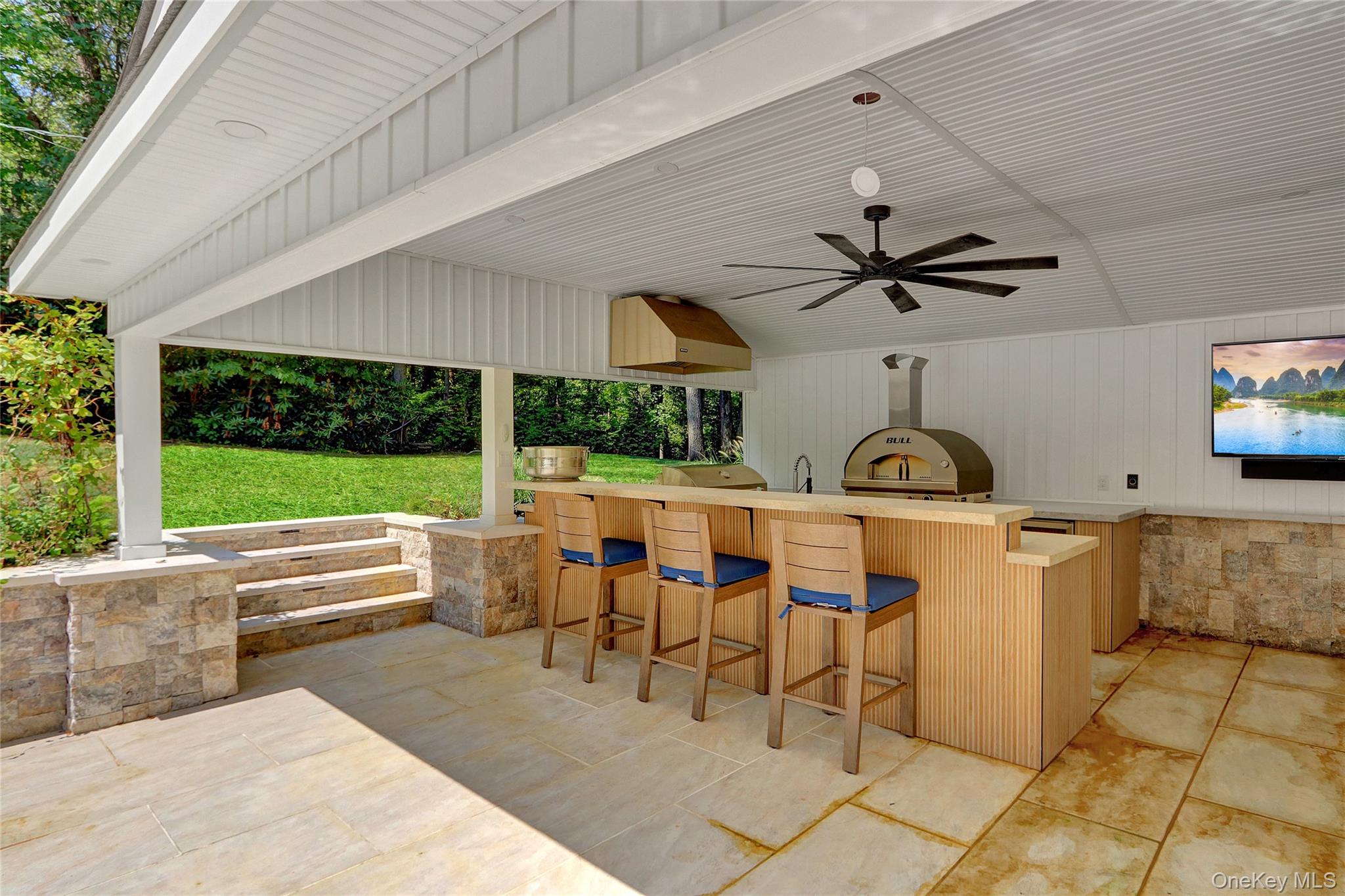 339 Meadow Lane, Mill Neck, NY 11765