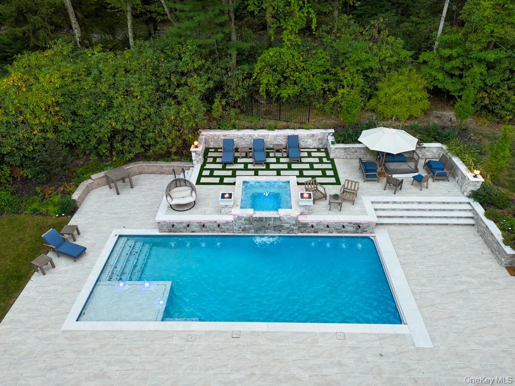 339 Meadow Lane, Mill Neck, NY 11765