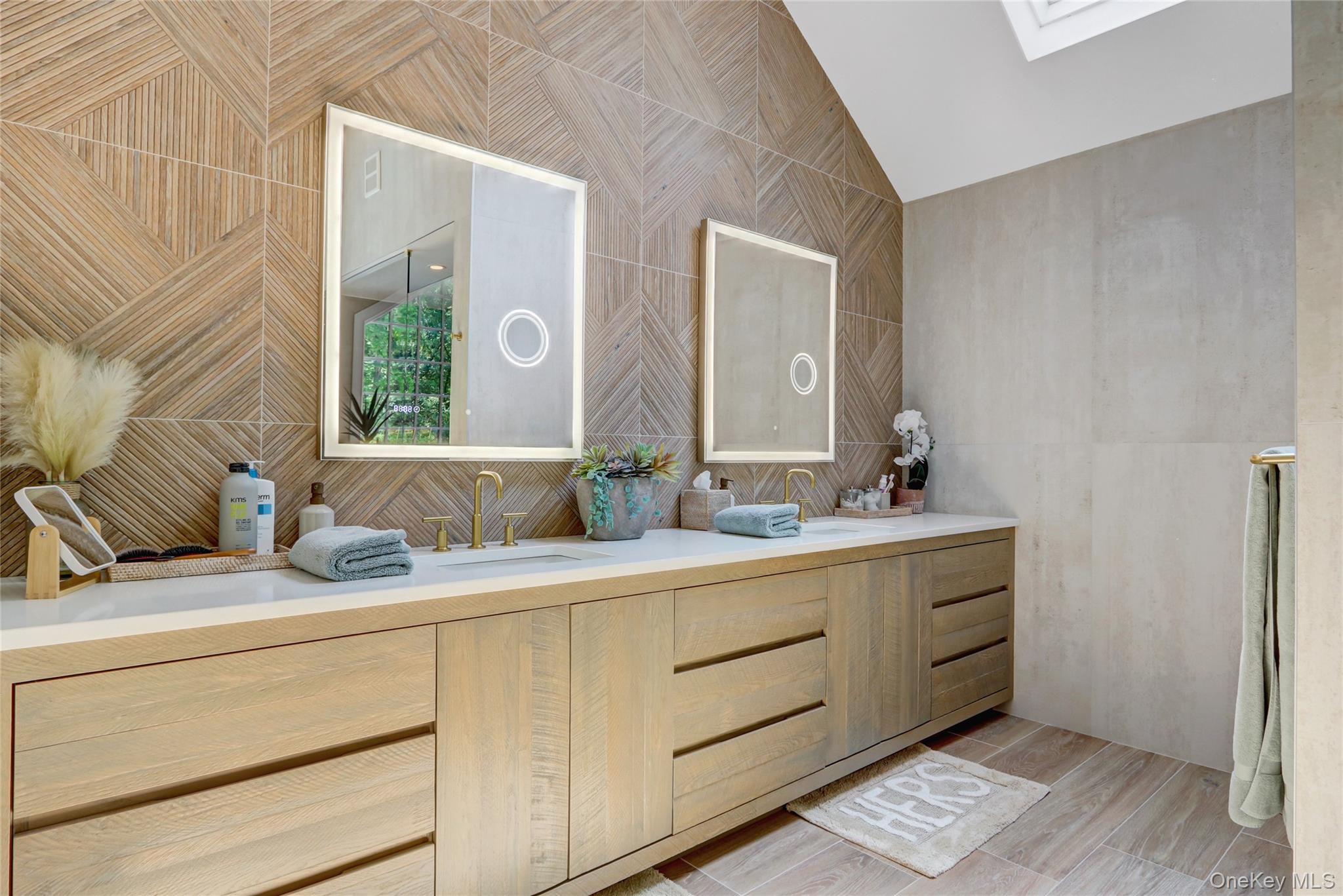 339 Meadow Lane, Mill Neck, NY 11765