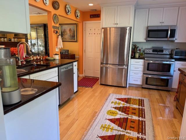 9 Beadart Place, Hyde Park, NY 12538