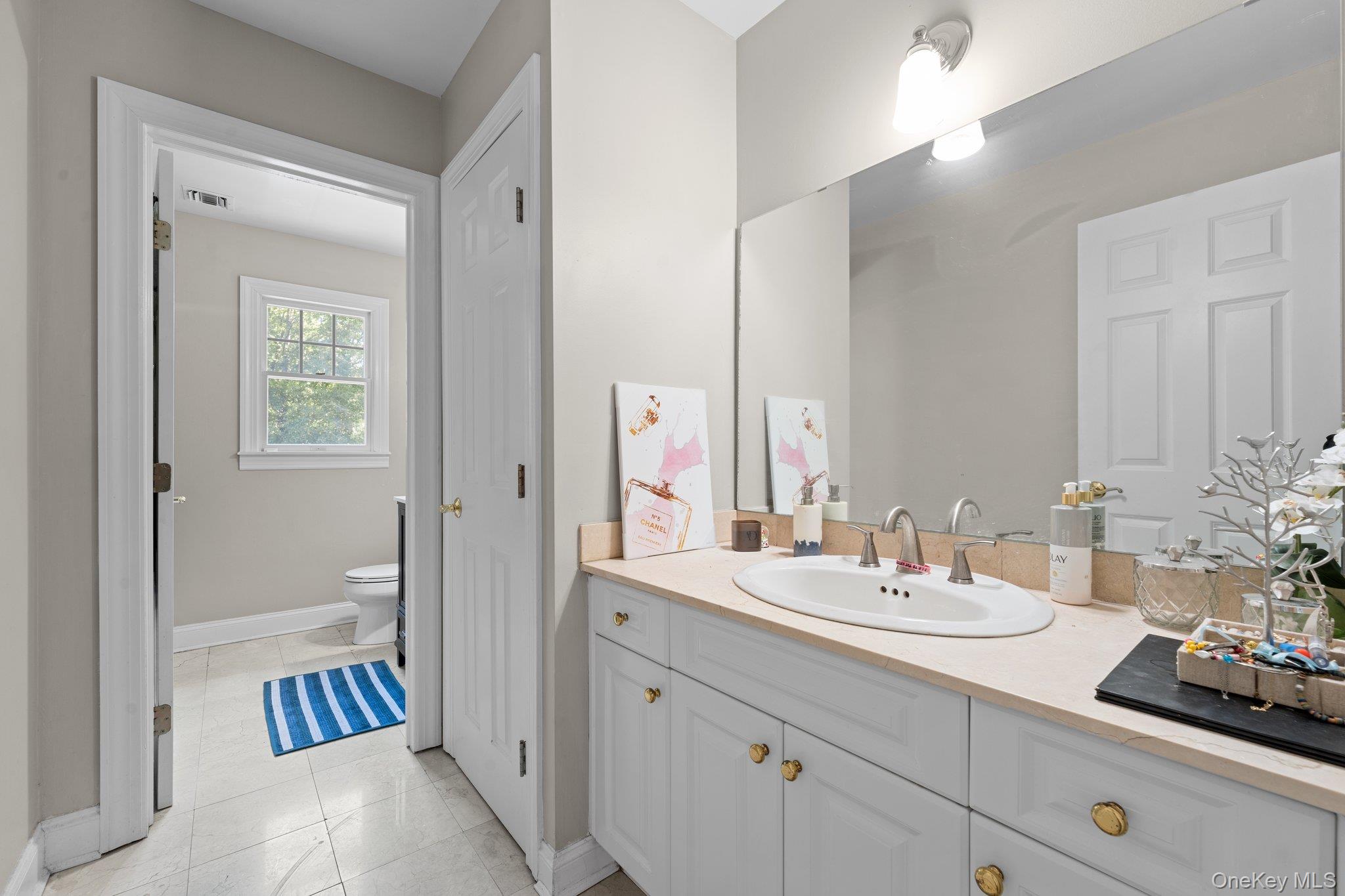 18 Watercrest Court, Head Of The Harbor, NY 11780