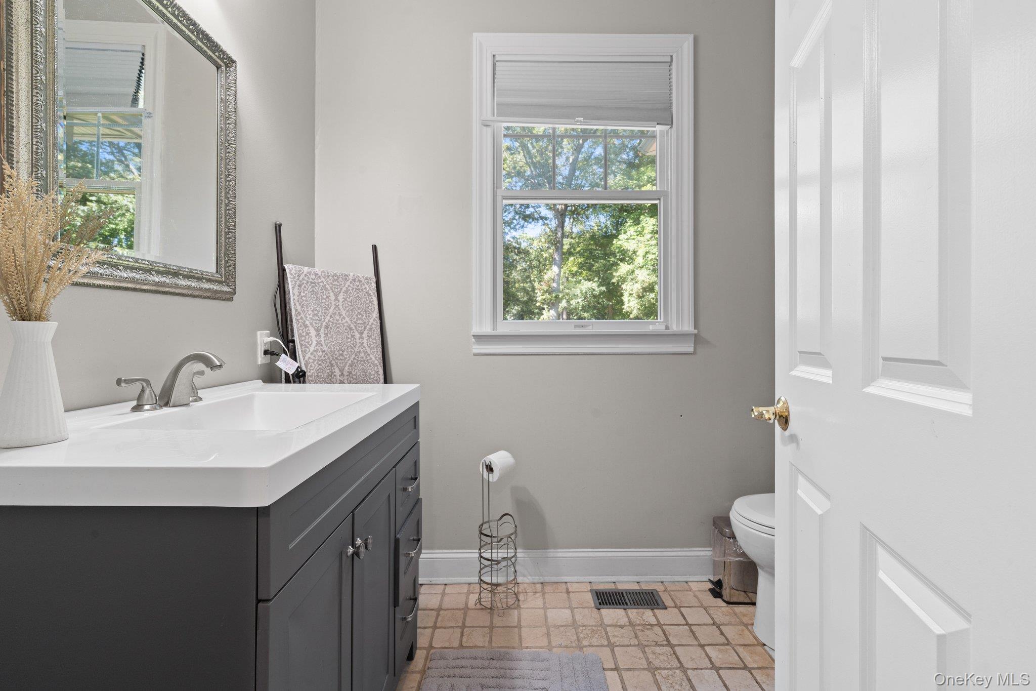 18 Watercrest Court, Head Of The Harbor, NY 11780