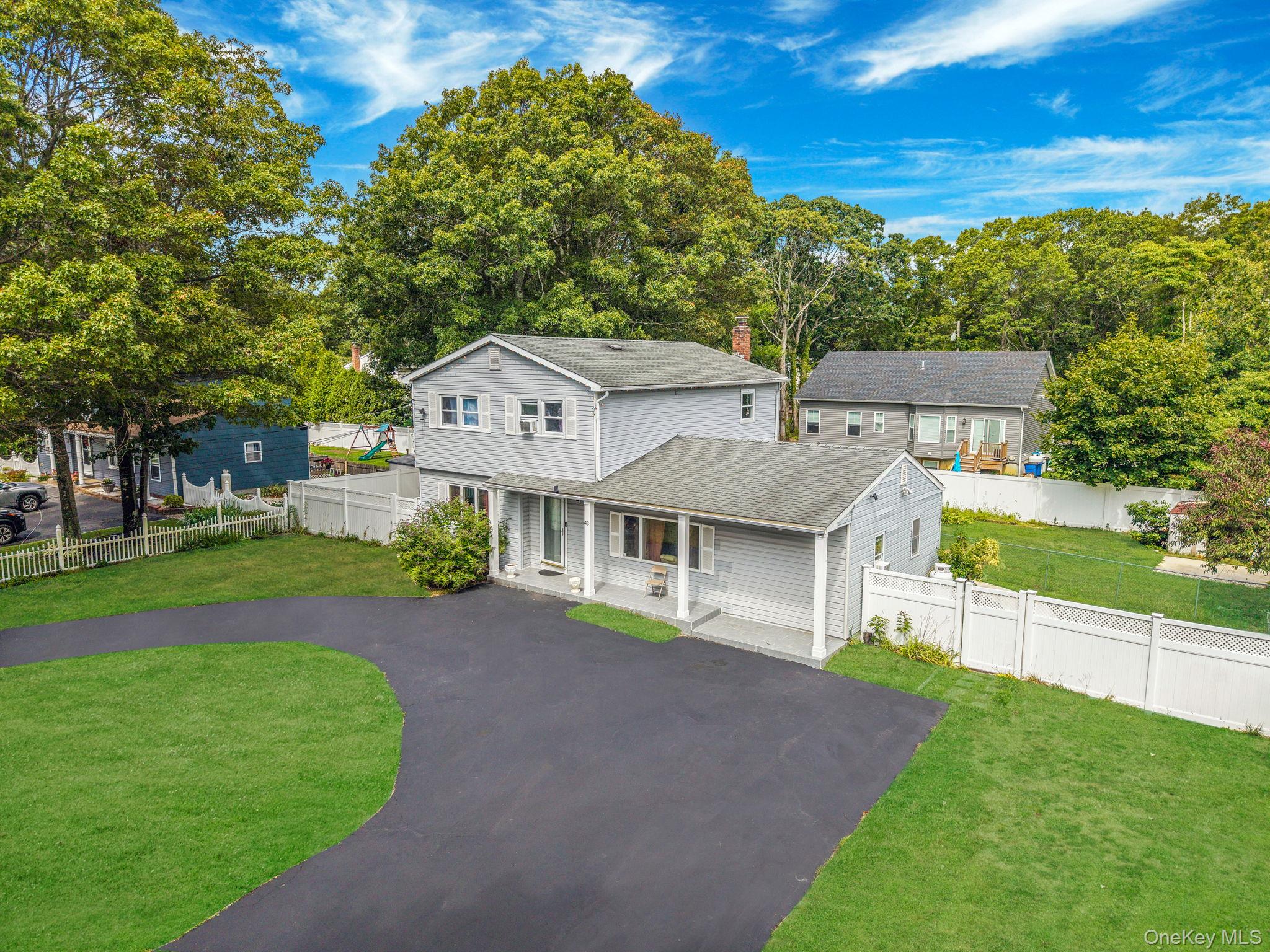 43 Hampton Avenue, Mastic, NY 11950