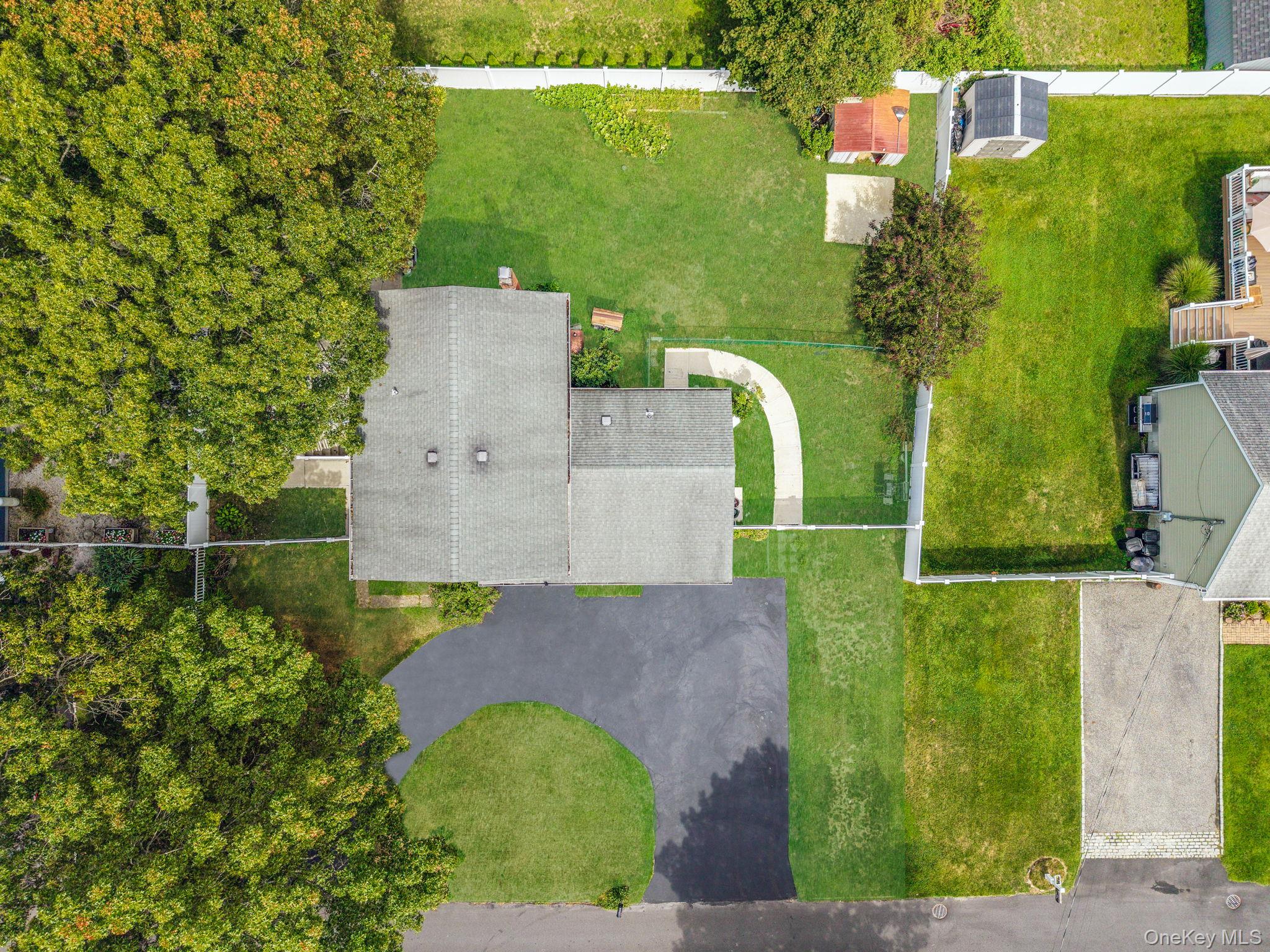 43 Hampton Avenue, Mastic, NY 11950