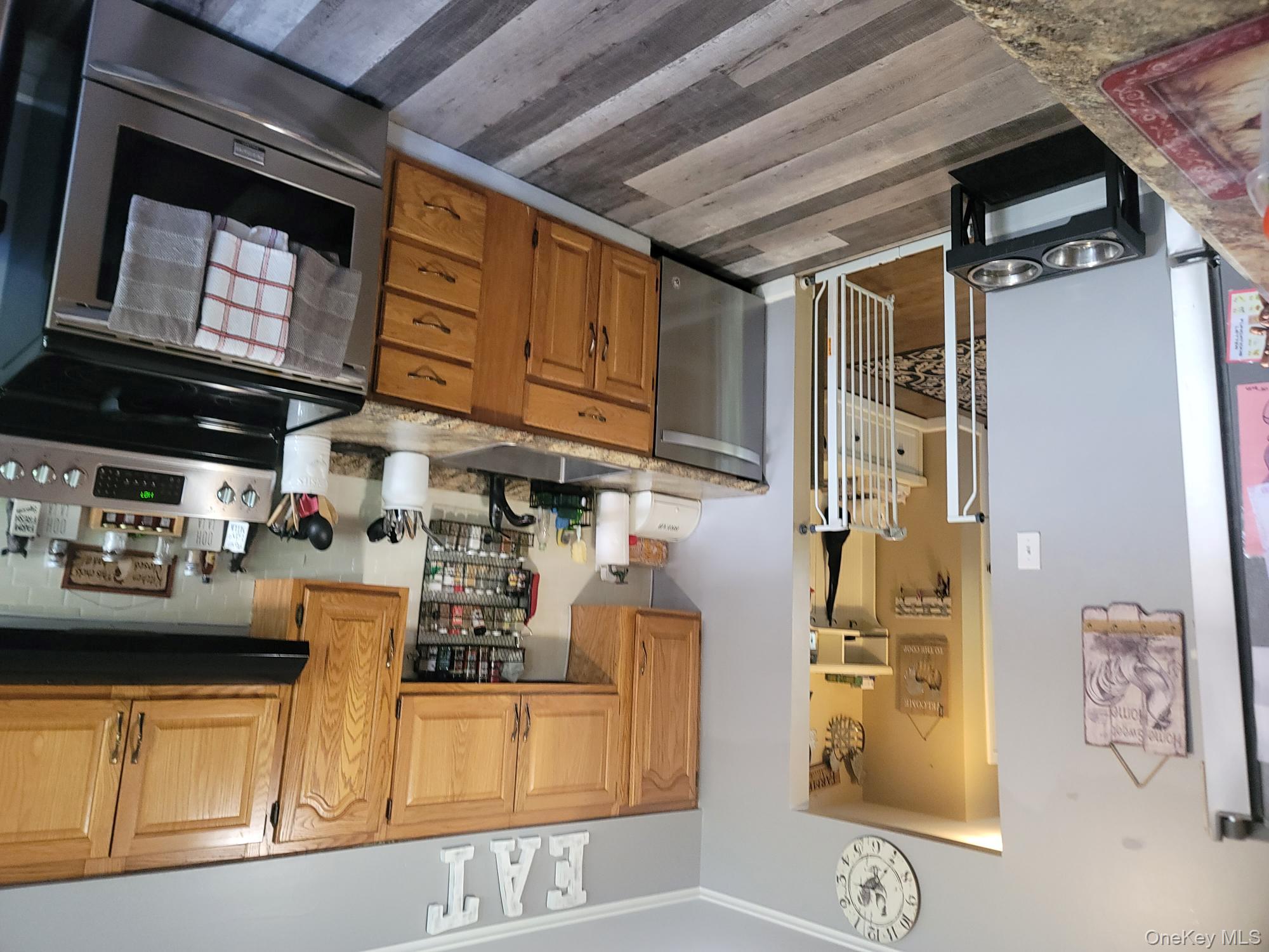 302 Bridgeport Avenue, Medford, NY 11763