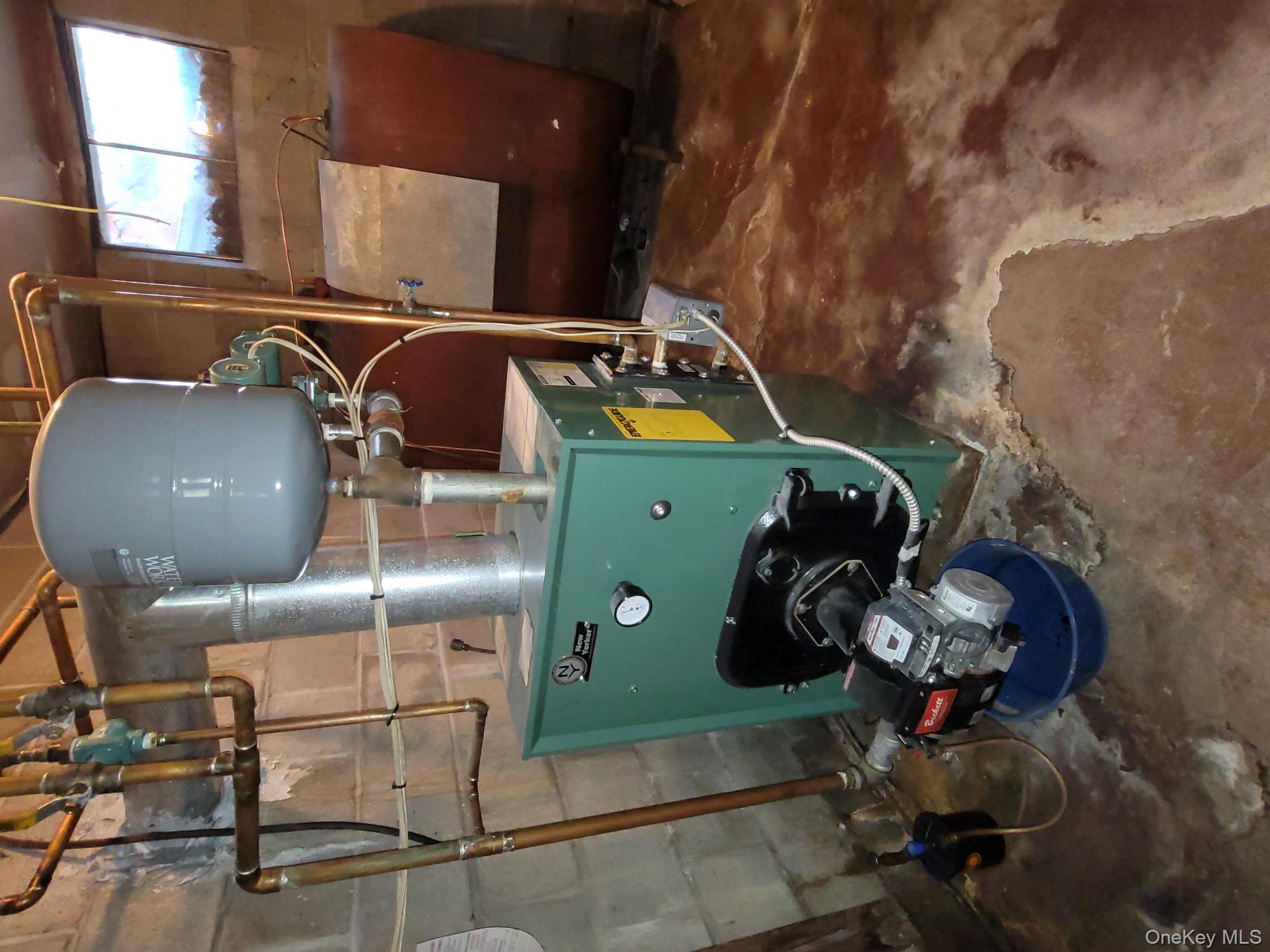 302 Bridgeport Avenue, Medford, NY 11763