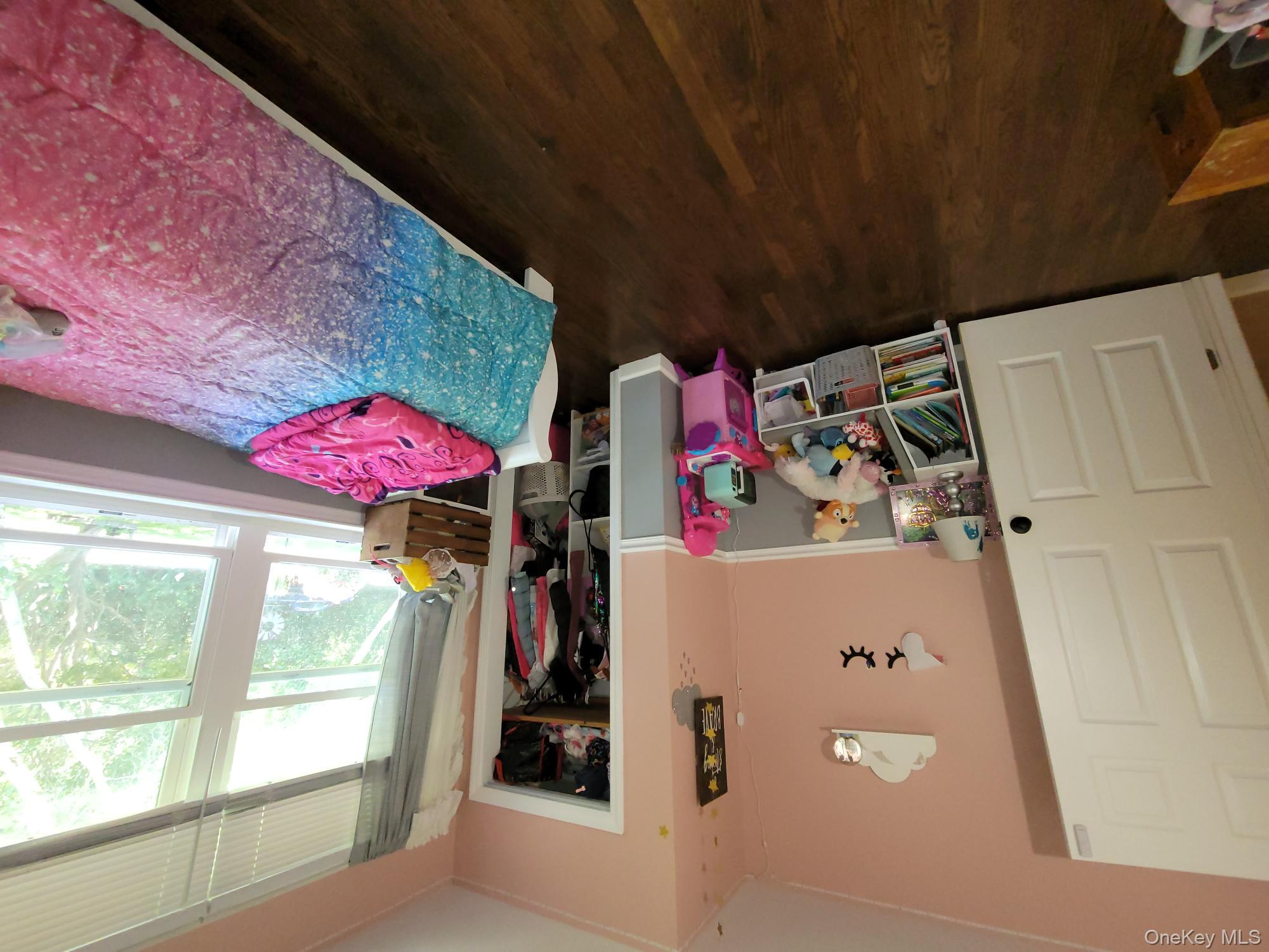 302 Bridgeport Avenue, Medford, NY 11763