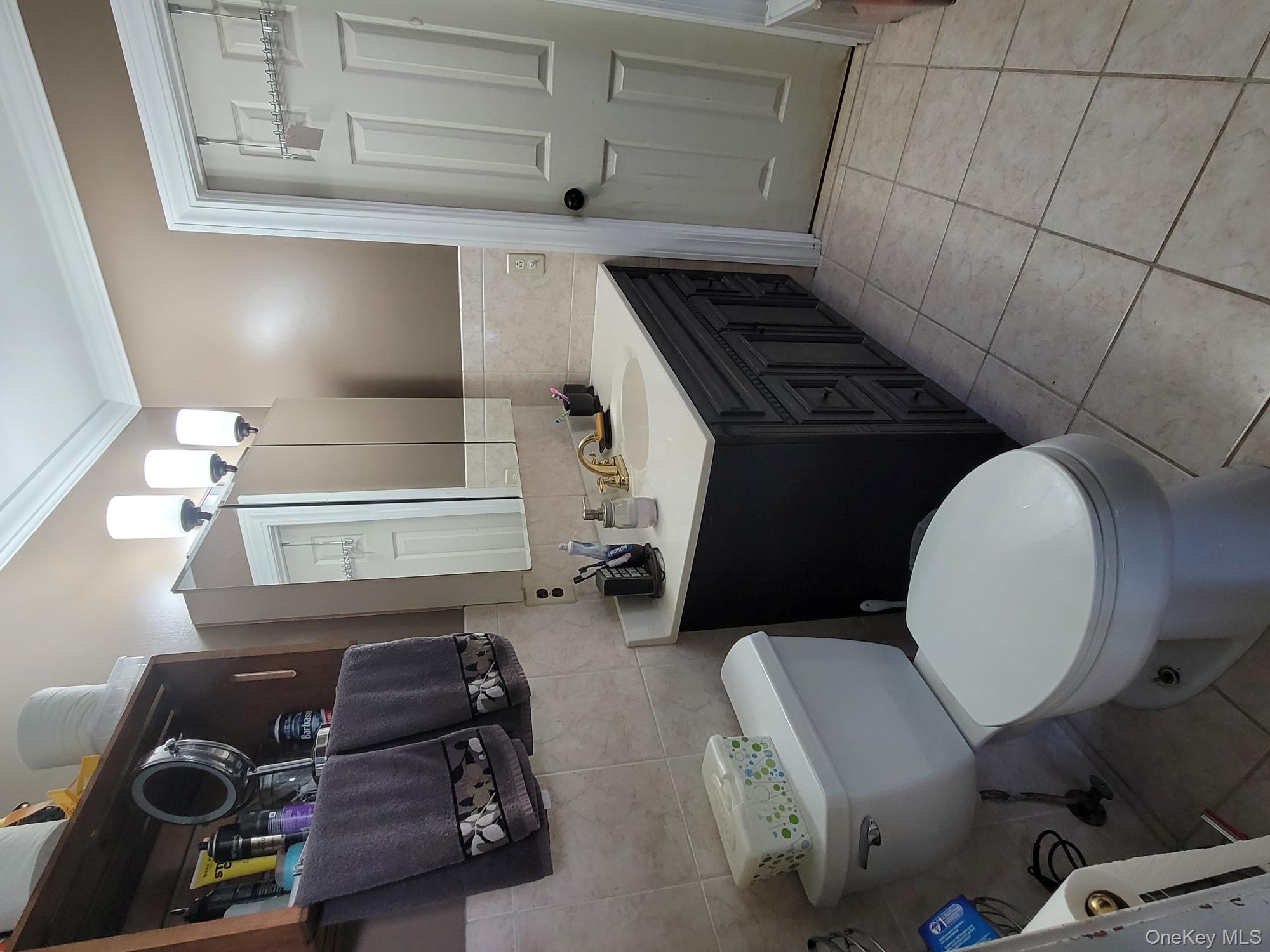 302 Bridgeport Avenue, Medford, NY 11763